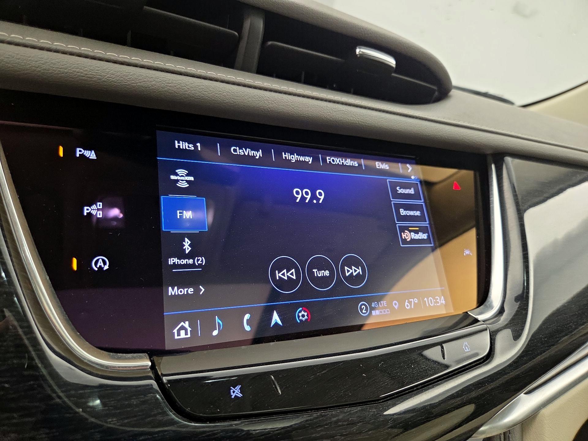 Thumbnail: 2023 Cadillac XT6 - 15