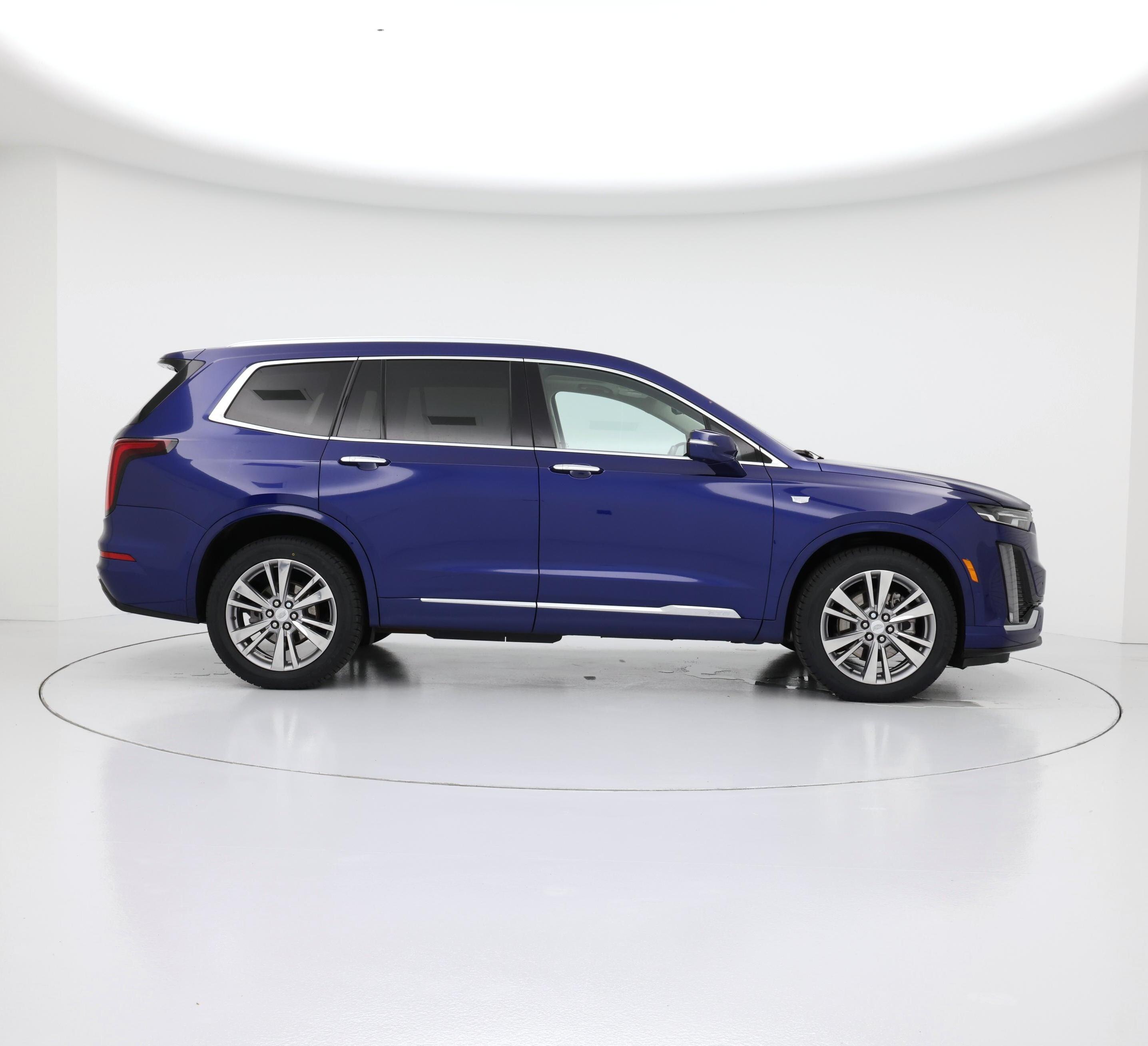 Thumbnail: 2023 Cadillac XT6 - 7