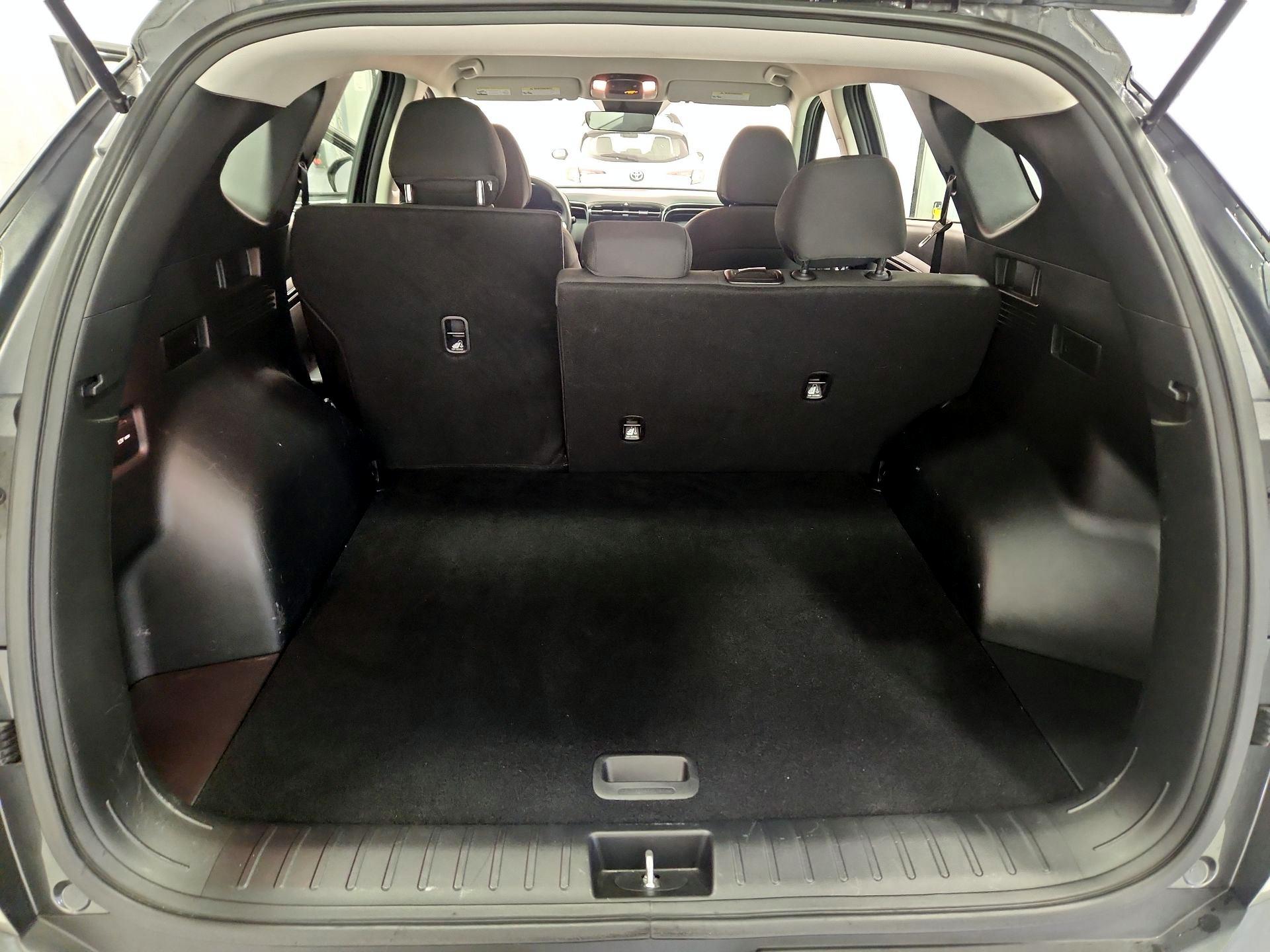 Thumbnail: 2023 Hyundai Tucson - 19