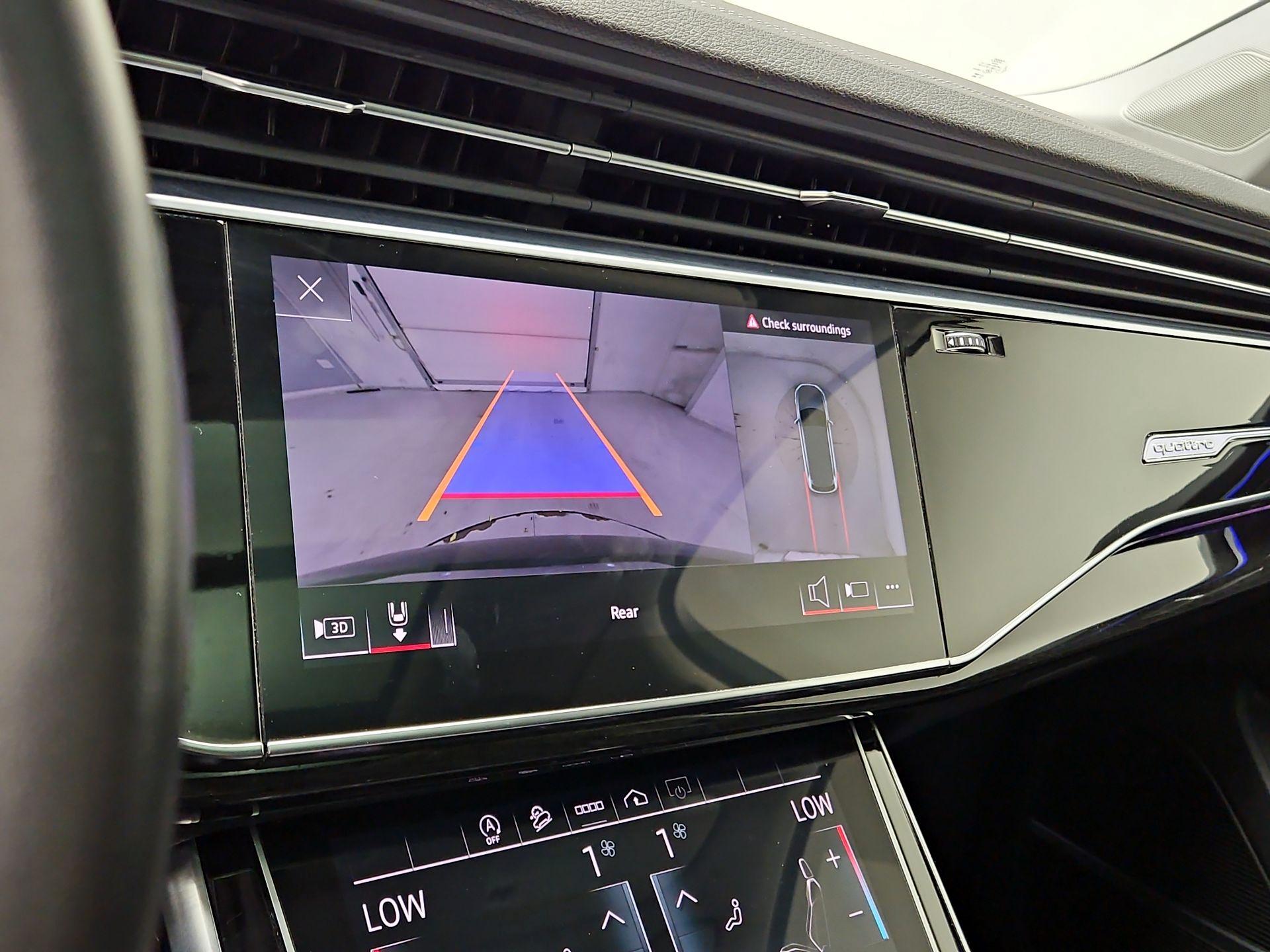 Thumbnail: 2023 Audi Q7 - 15