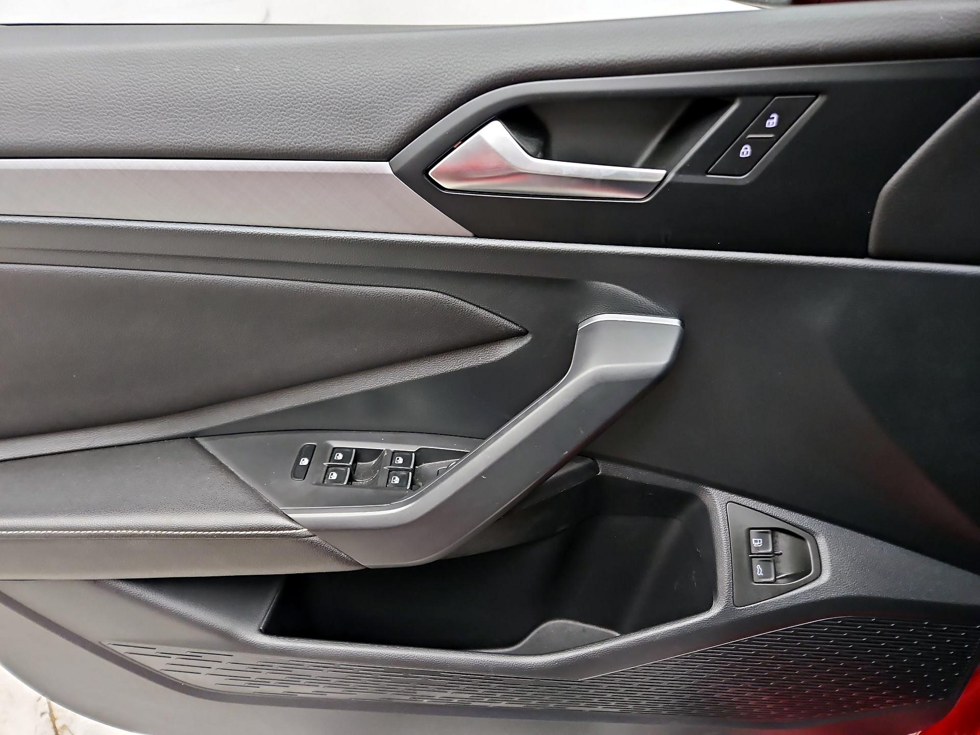 Thumbnail: 2023 Volkswagen Jetta - 12
