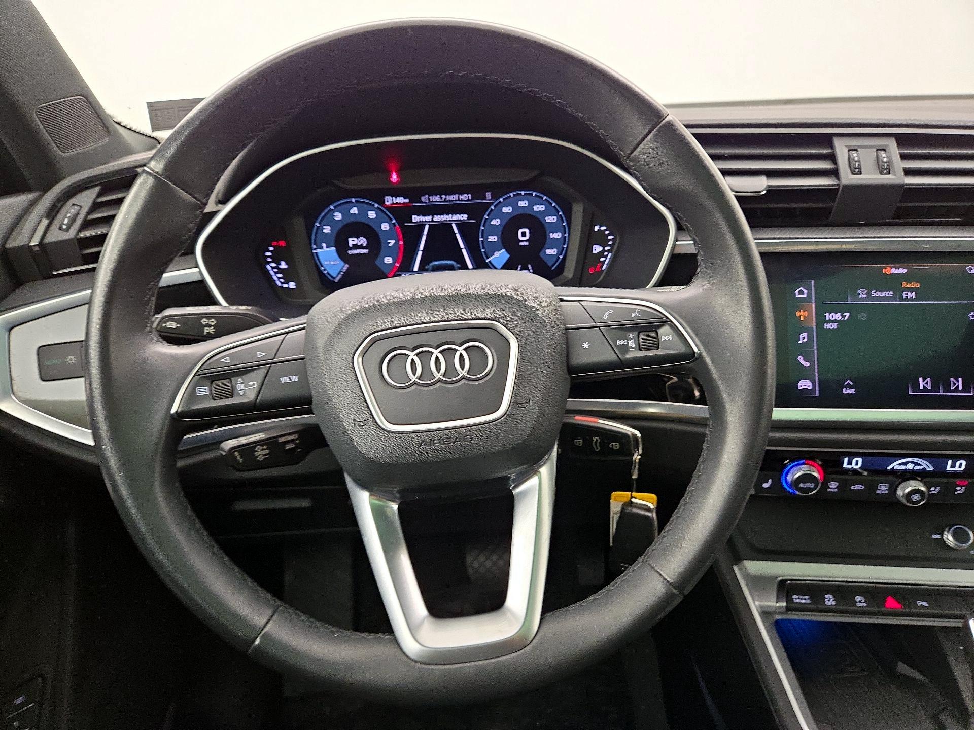 Thumbnail: 2022 Audi Q3 - 10