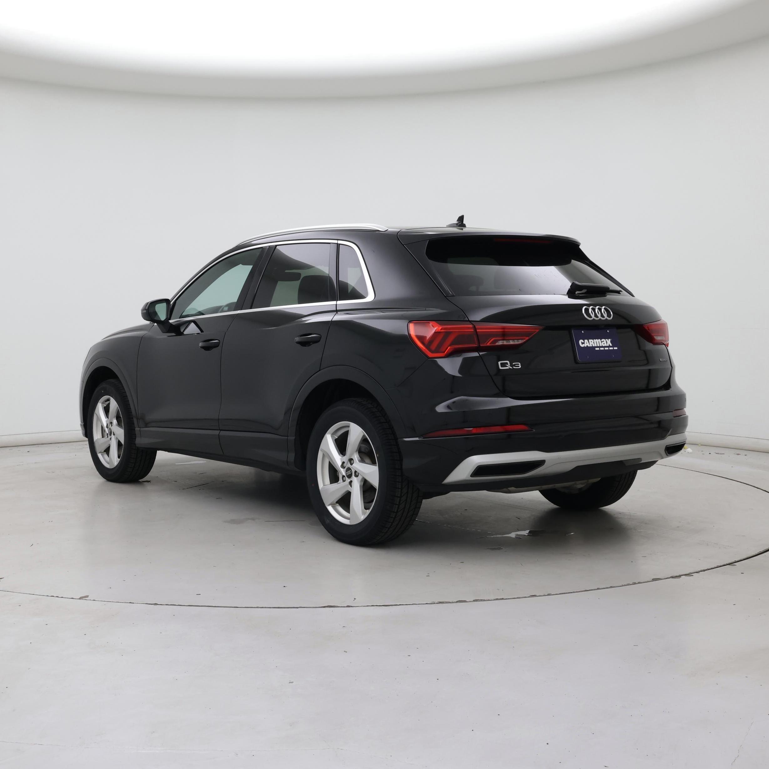 Thumbnail: 2022 Audi Q3 - 2