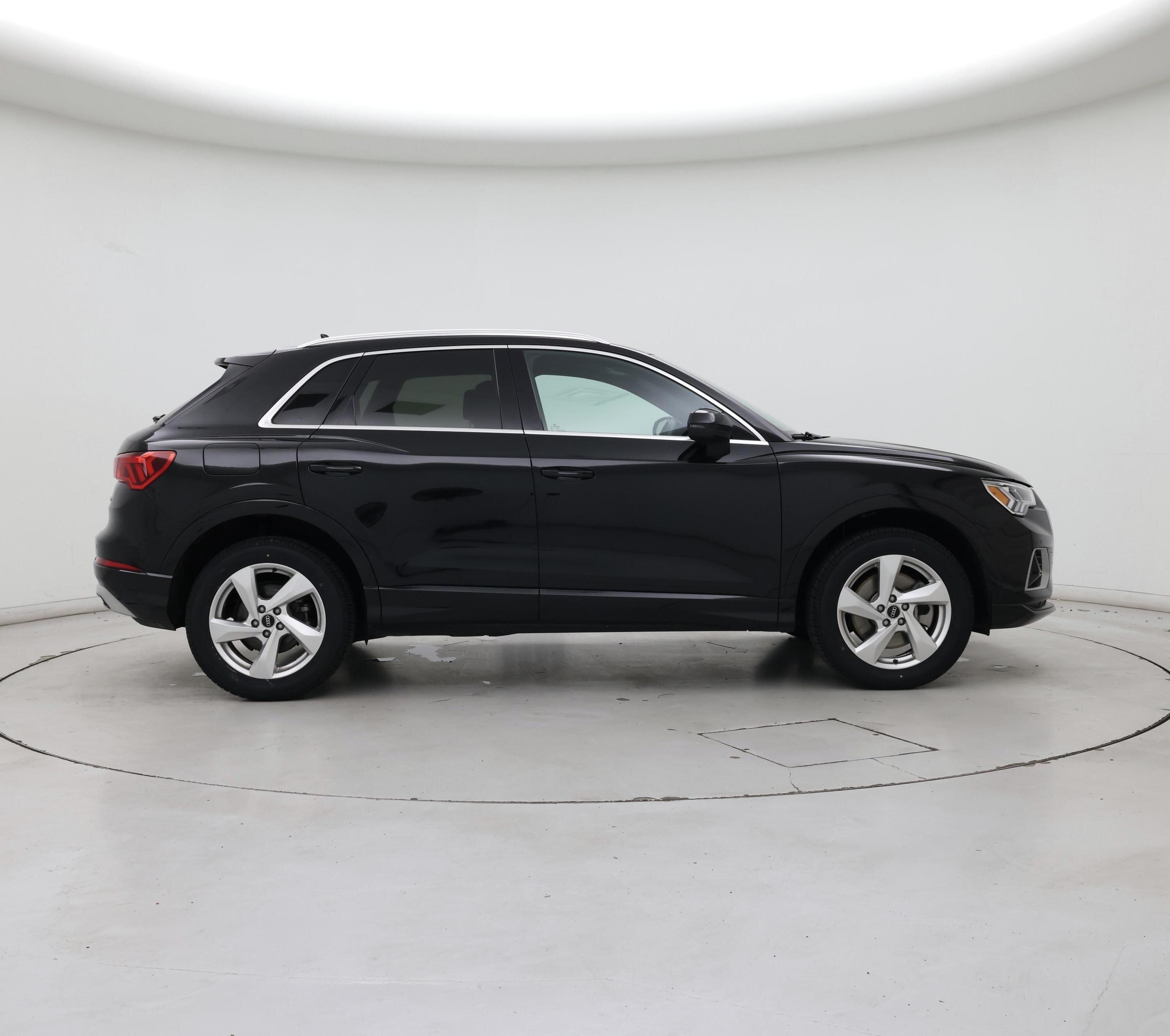 Thumbnail: 2022 Audi Q3 - 7