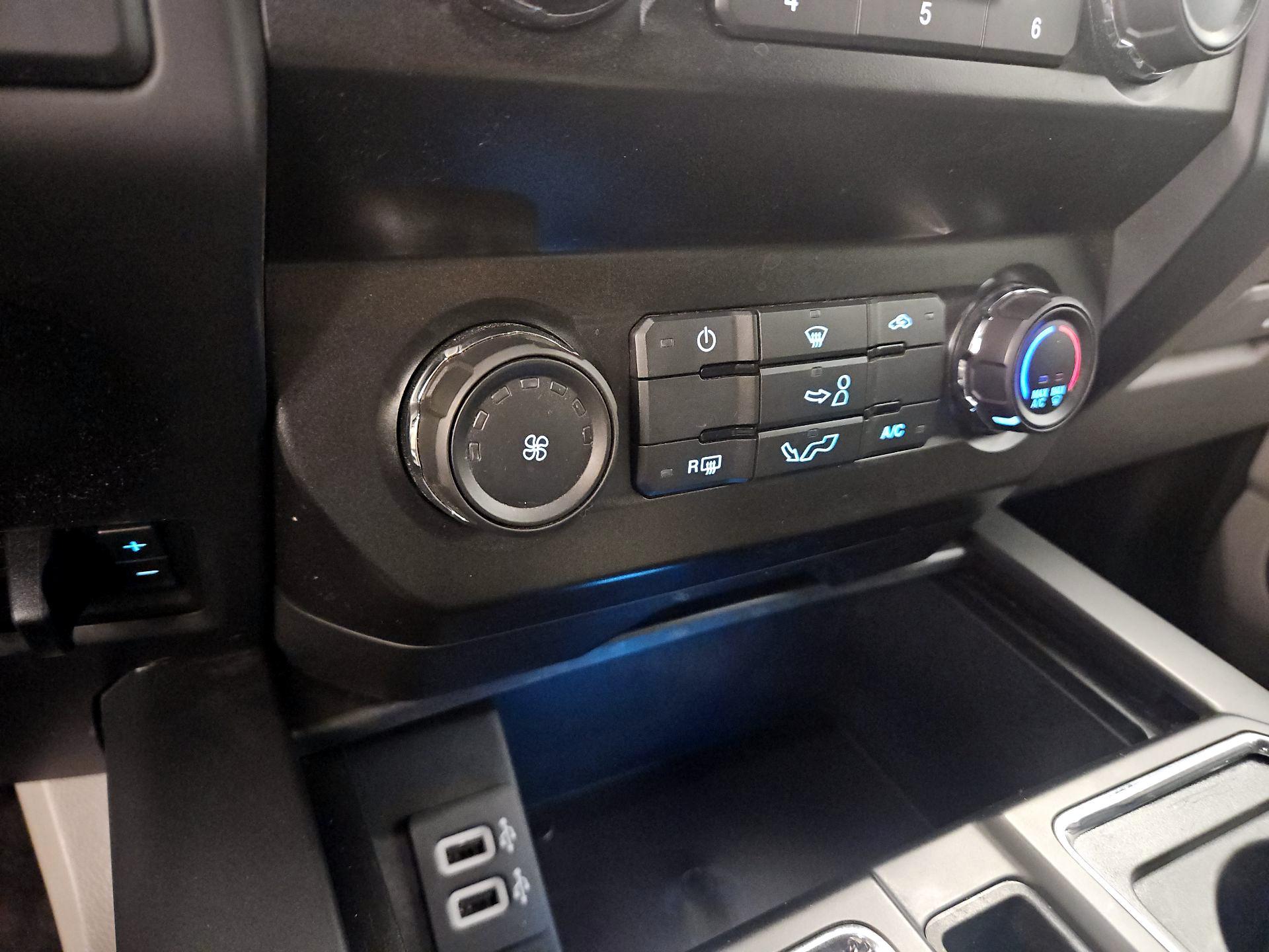 Thumbnail: 2019 Ford F-150 - 16