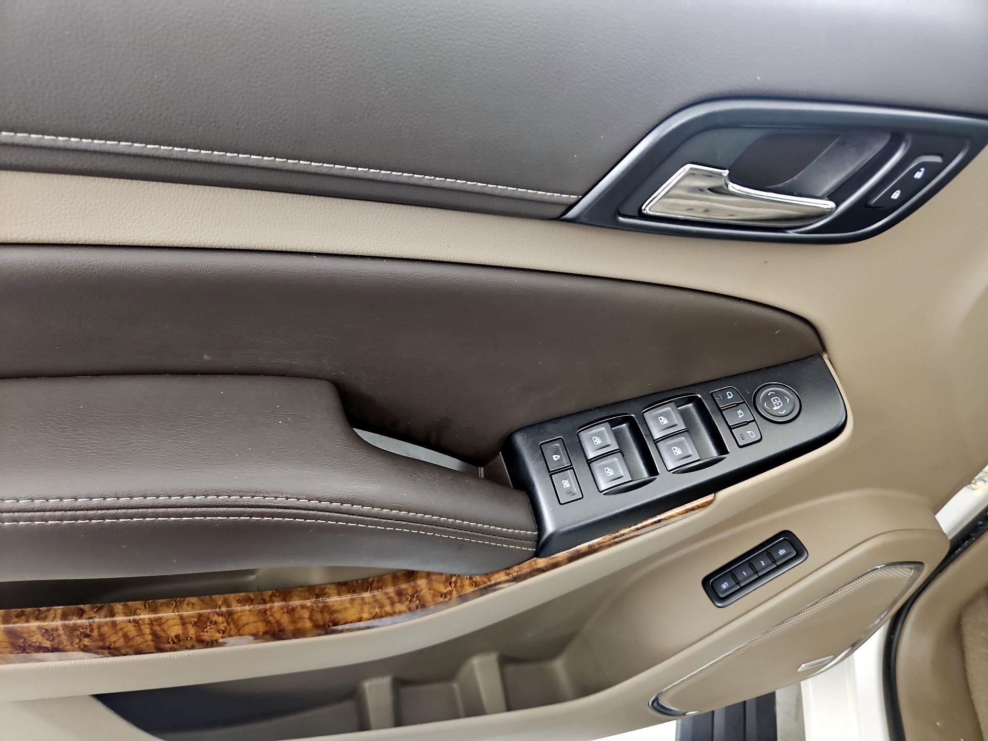 Thumbnail: 2020 Chevrolet Tahoe - 12