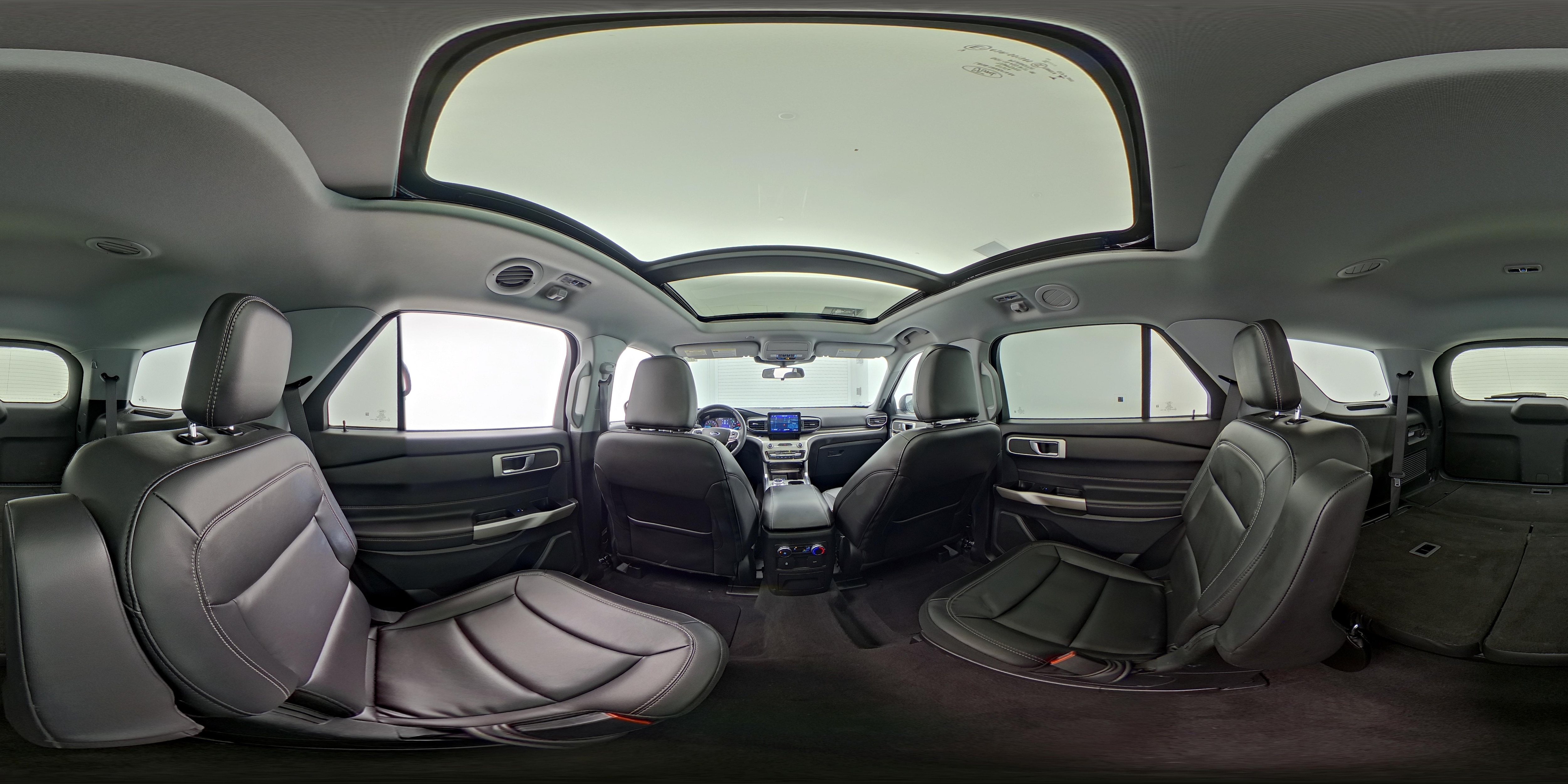 2022 Ford Explorer XLT - Photo 29