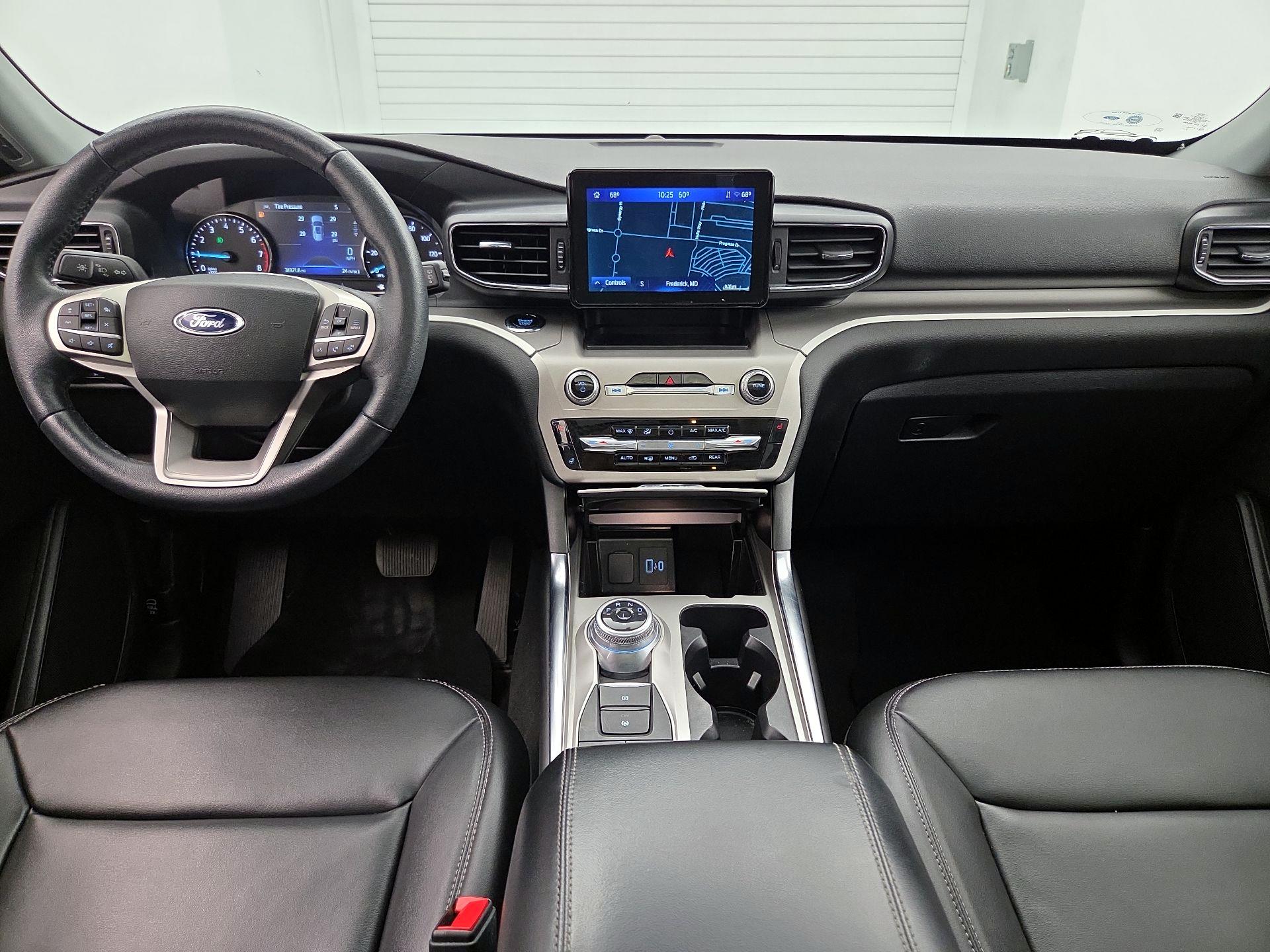 Thumbnail: 2022 Ford Explorer - 9