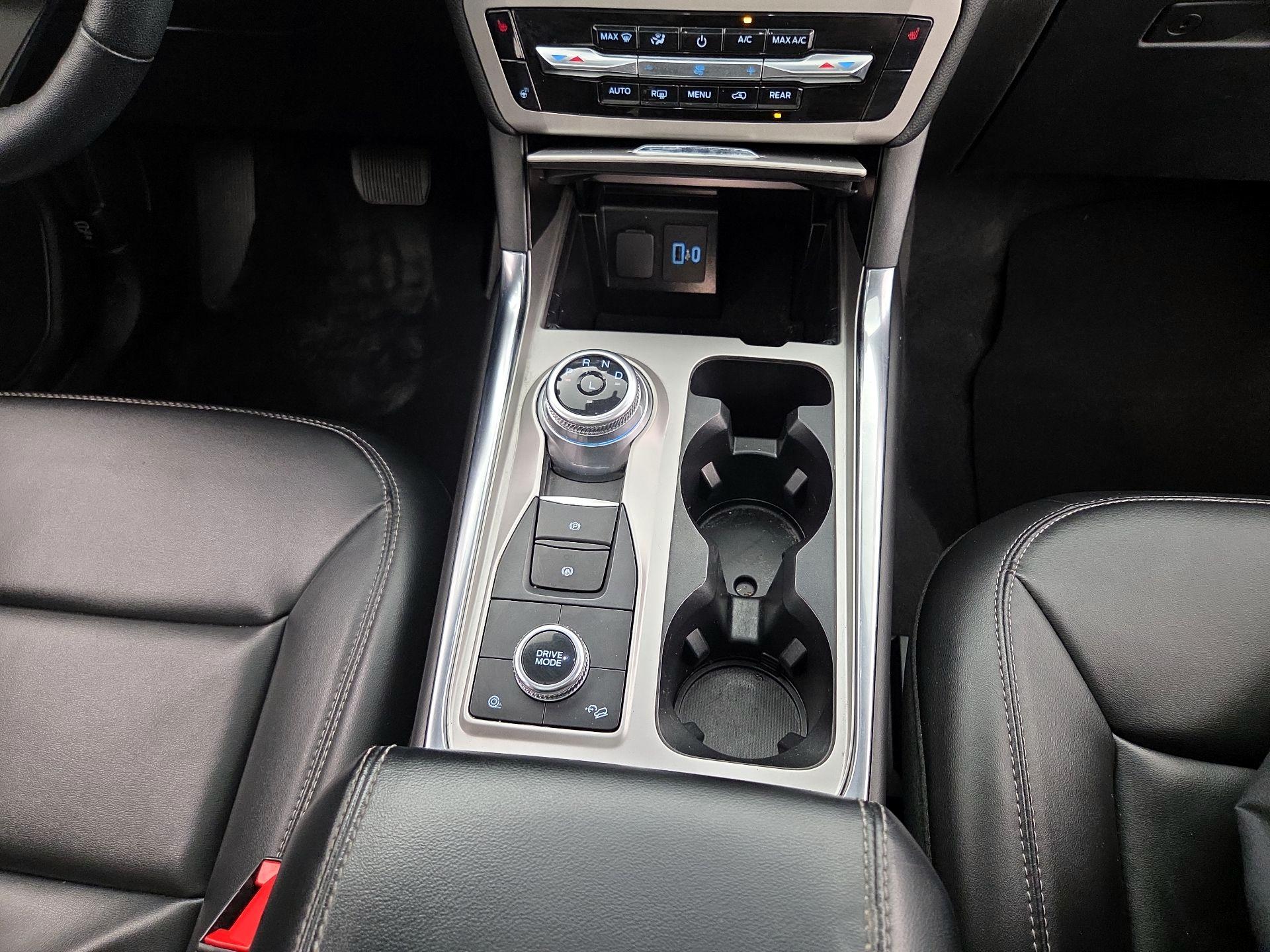 Thumbnail: 2022 Ford Explorer - 18