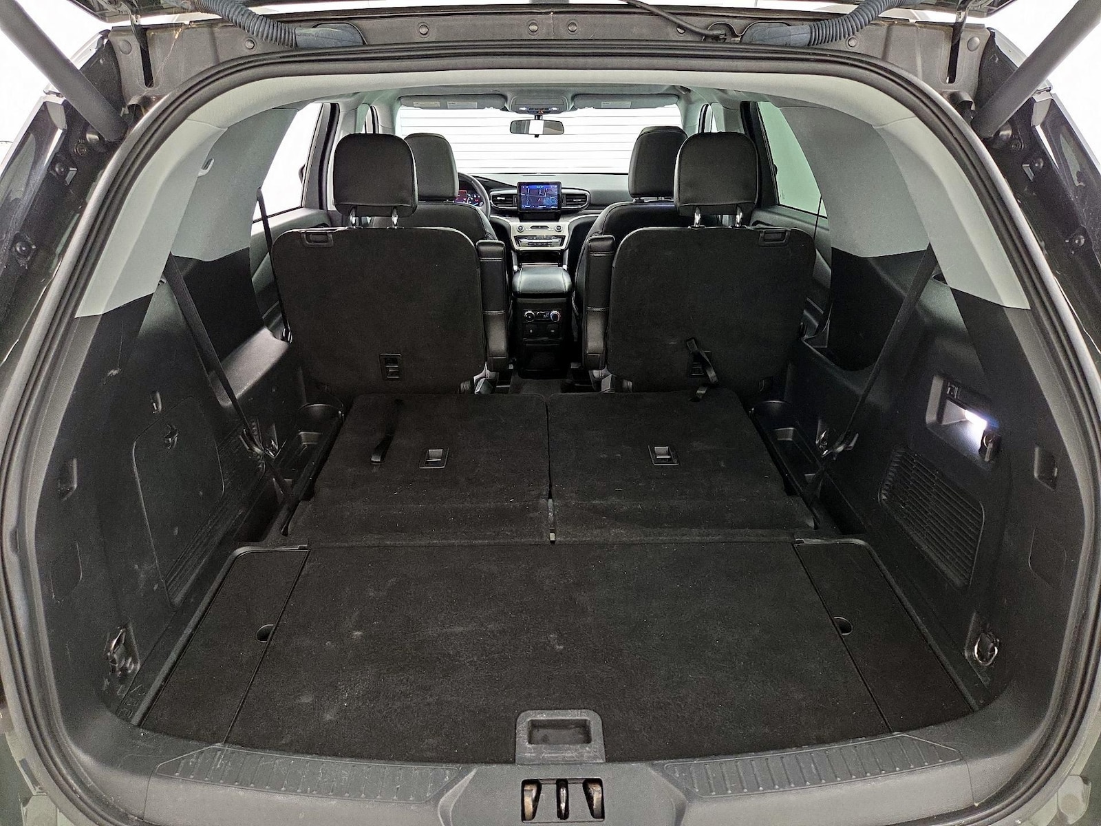 2022 Ford Explorer XLT - Photo 25