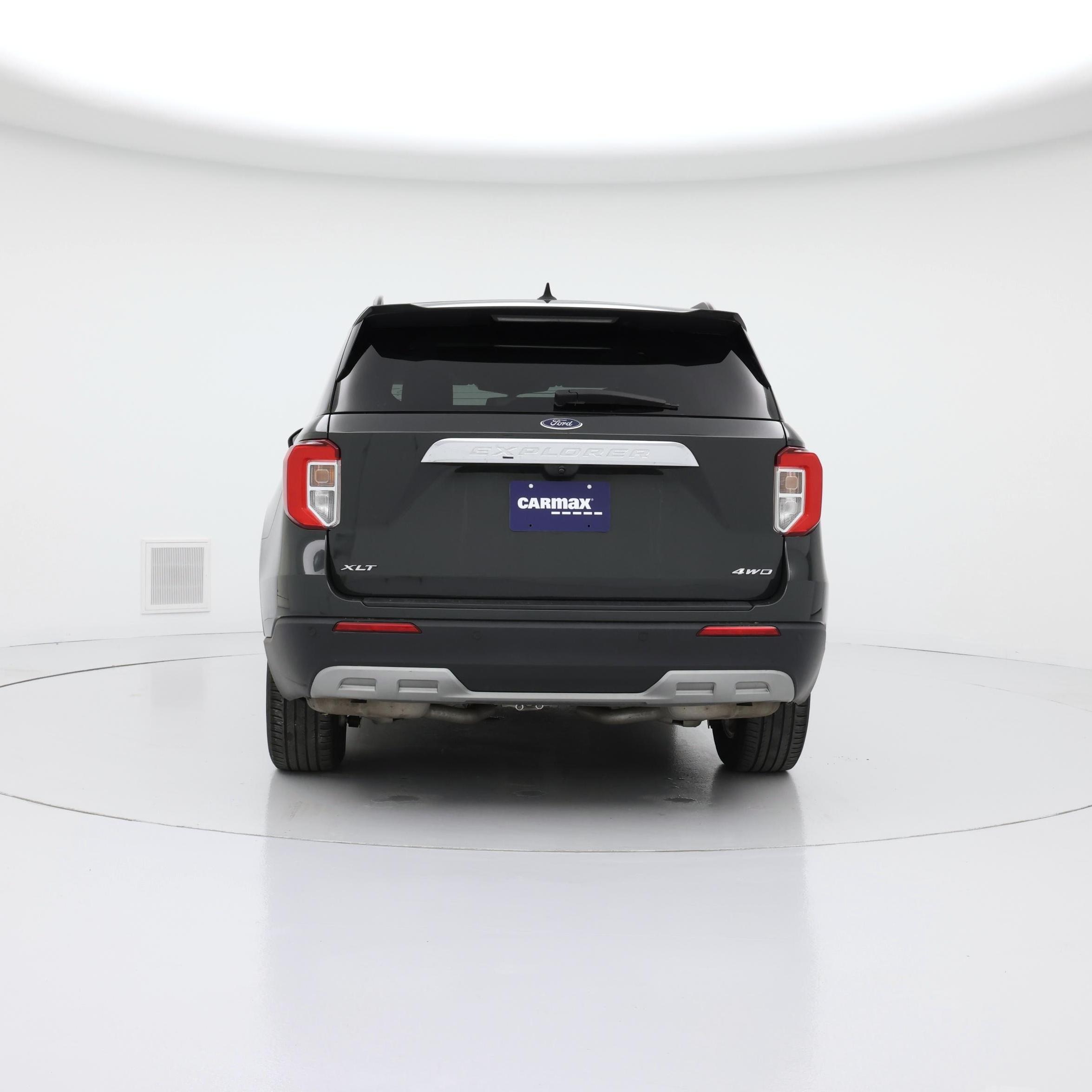 Thumbnail: 2022 Ford Explorer - 6