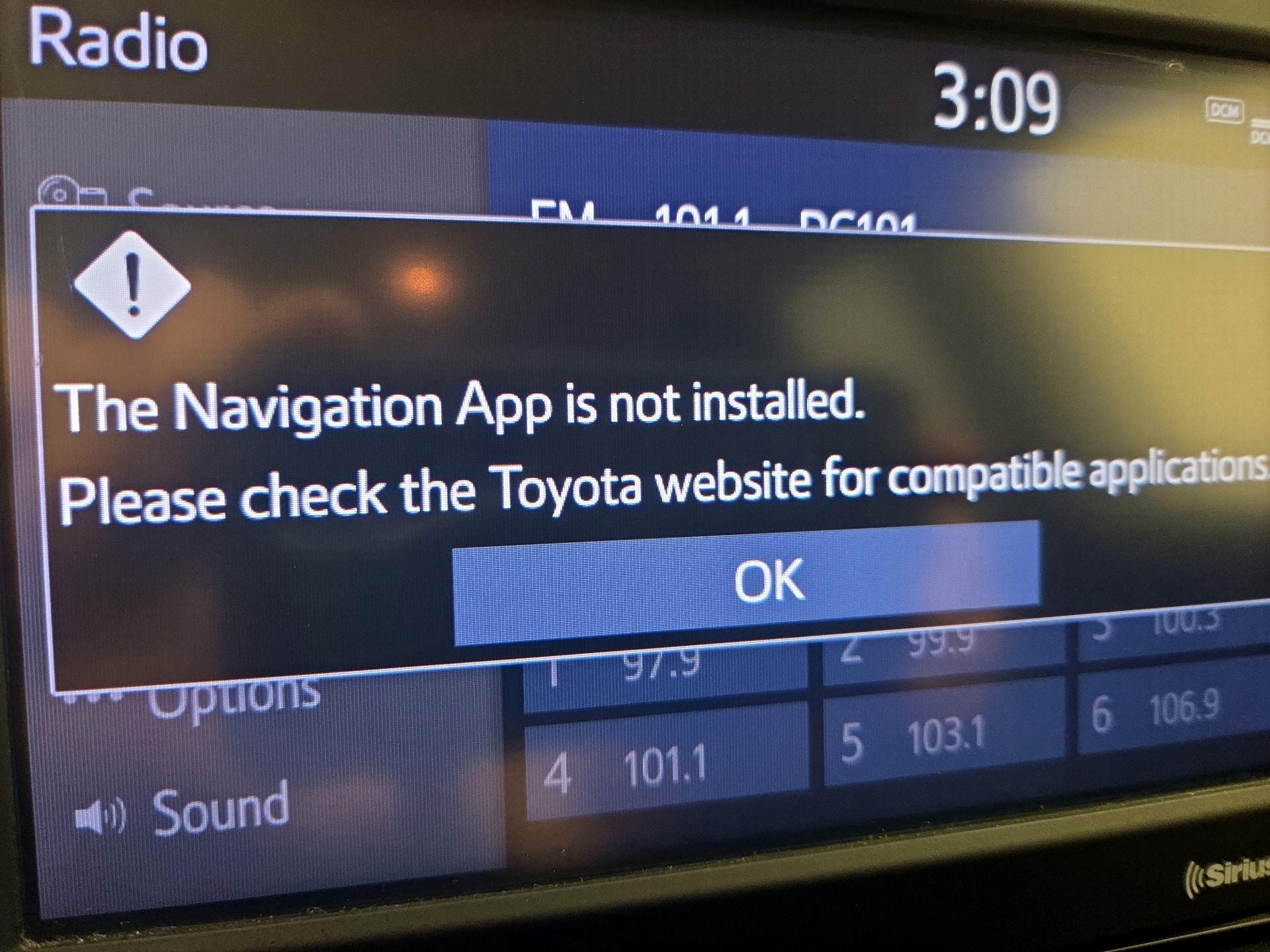 Thumbnail: 2021 Toyota RAV4 - 14
