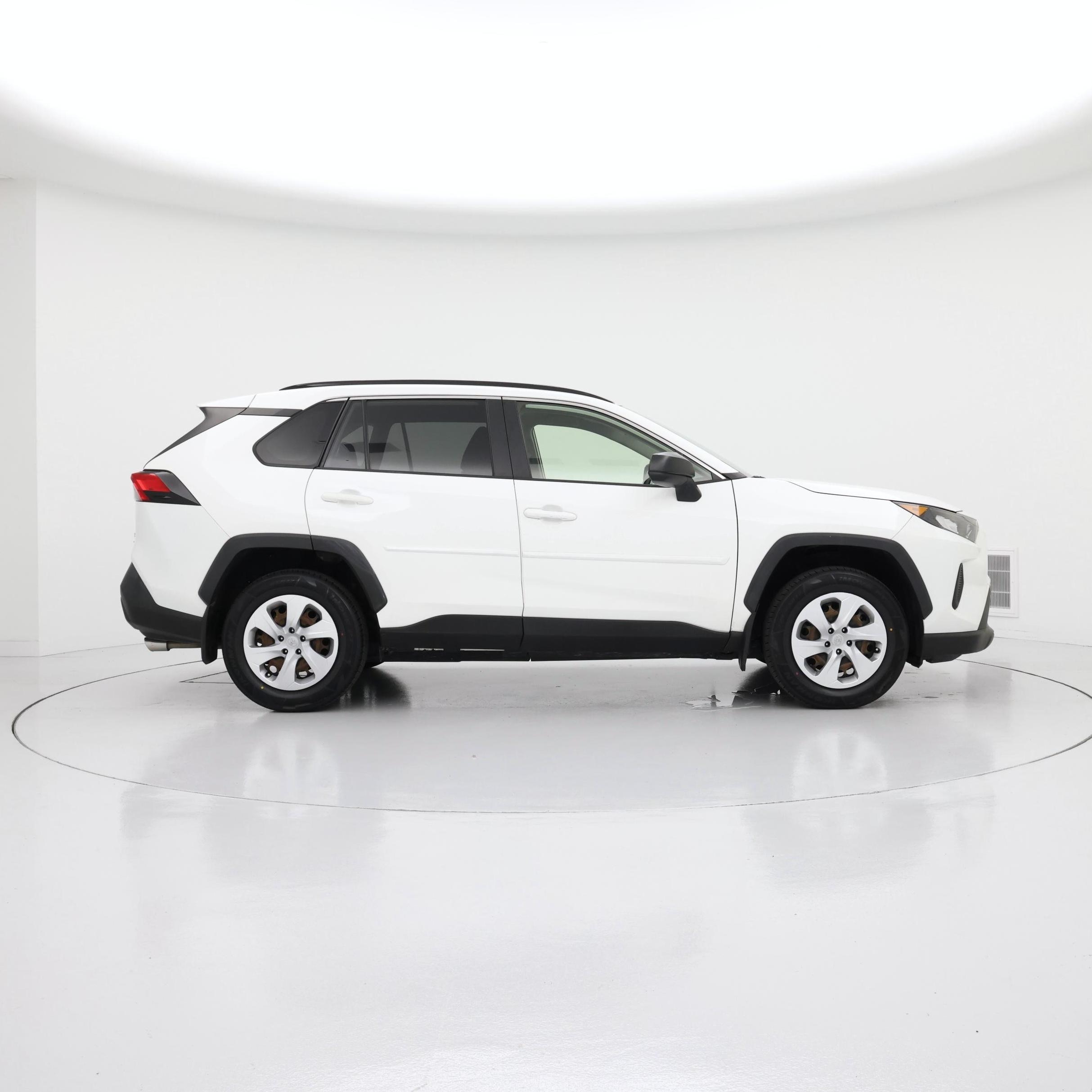 Thumbnail: 2021 Toyota RAV4 - 7