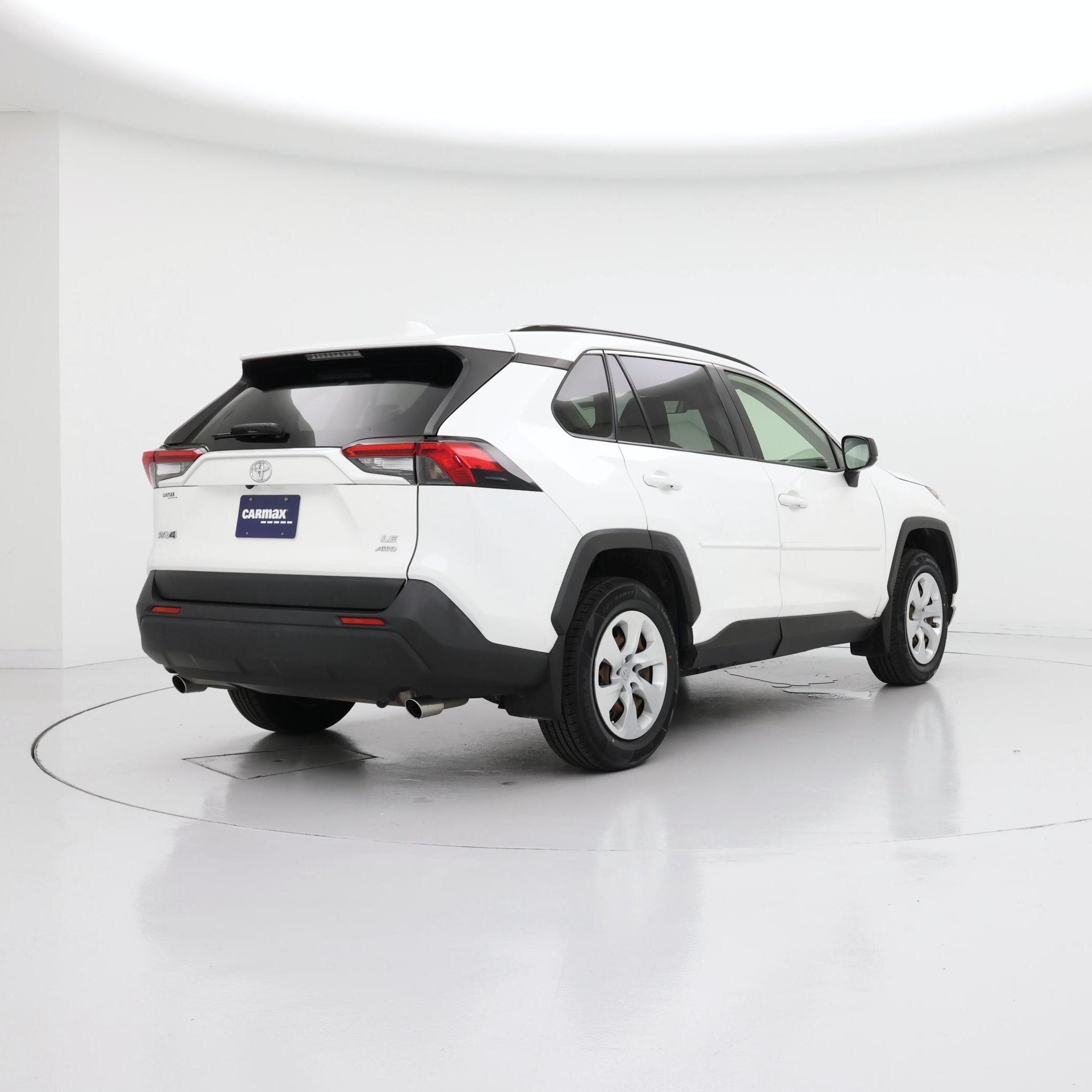 Thumbnail: 2021 Toyota RAV4 - 8