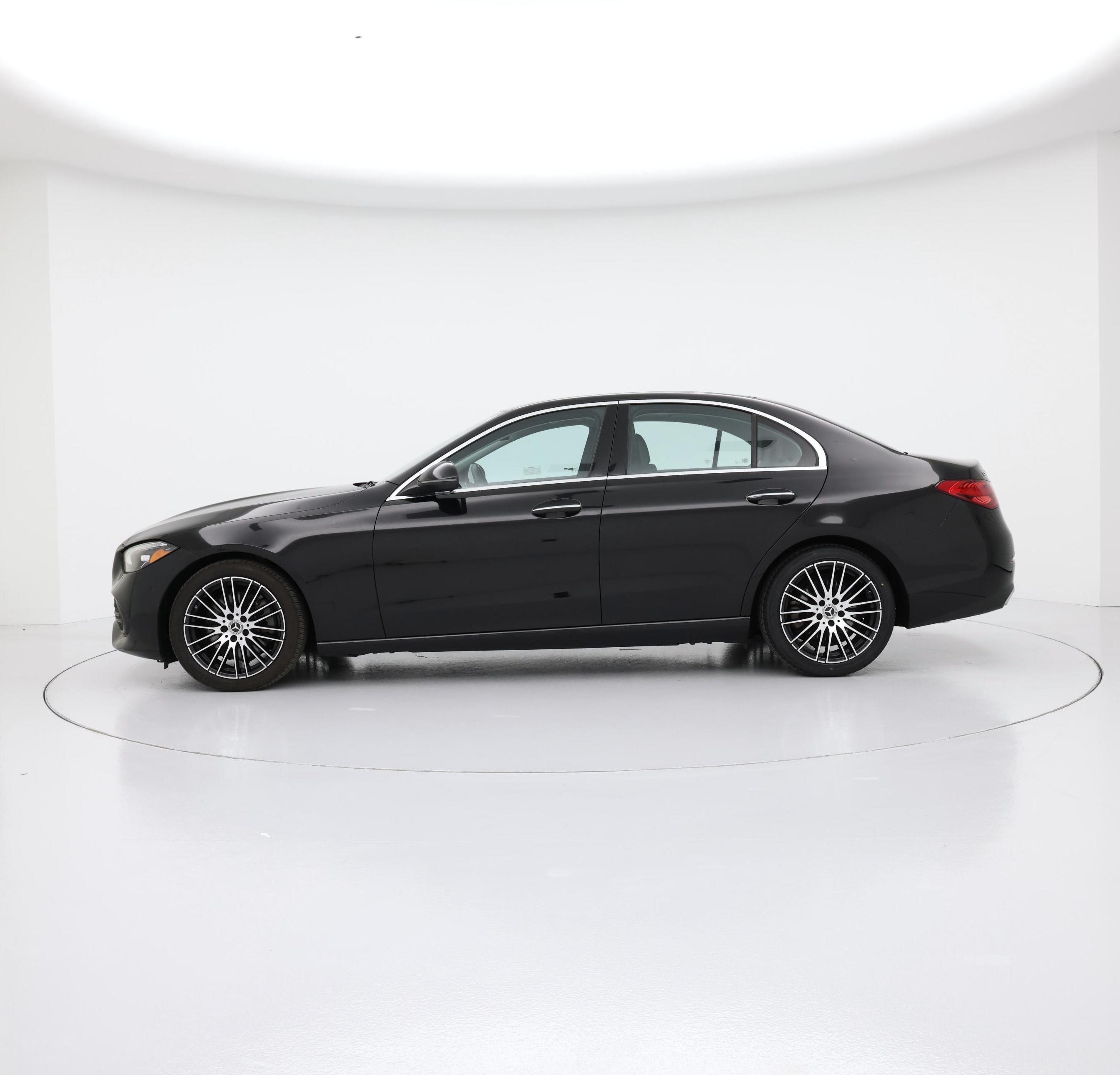 Thumbnail: 2023 Mercedes-Benz C-Class - 3