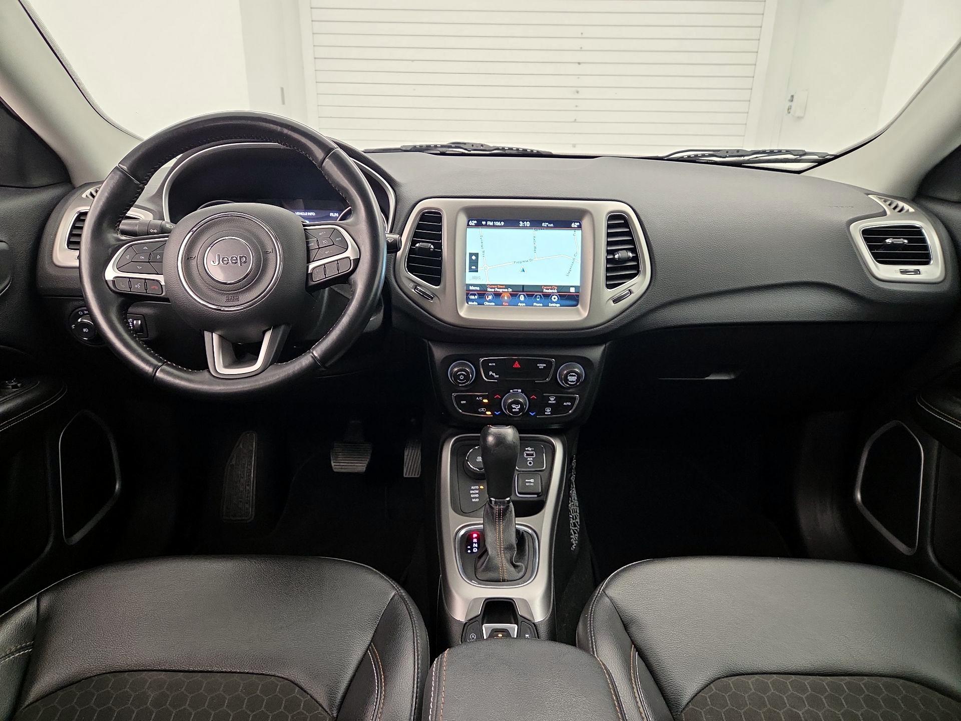 Thumbnail: 2020 Jeep Compass - 9