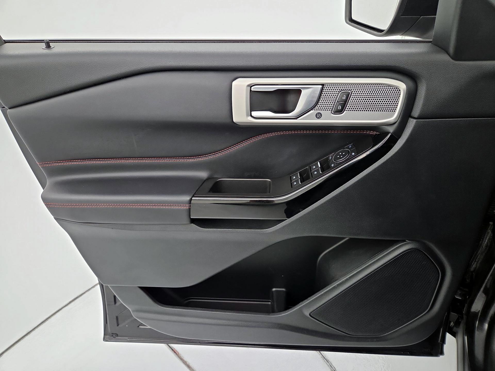 Thumbnail: 2022 Ford Explorer - 12