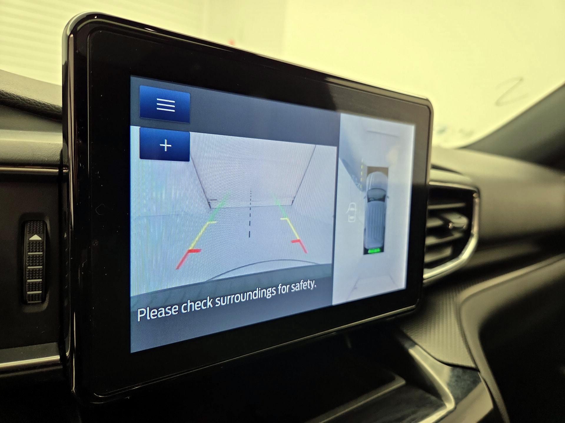 Thumbnail: 2022 Ford Explorer - 15