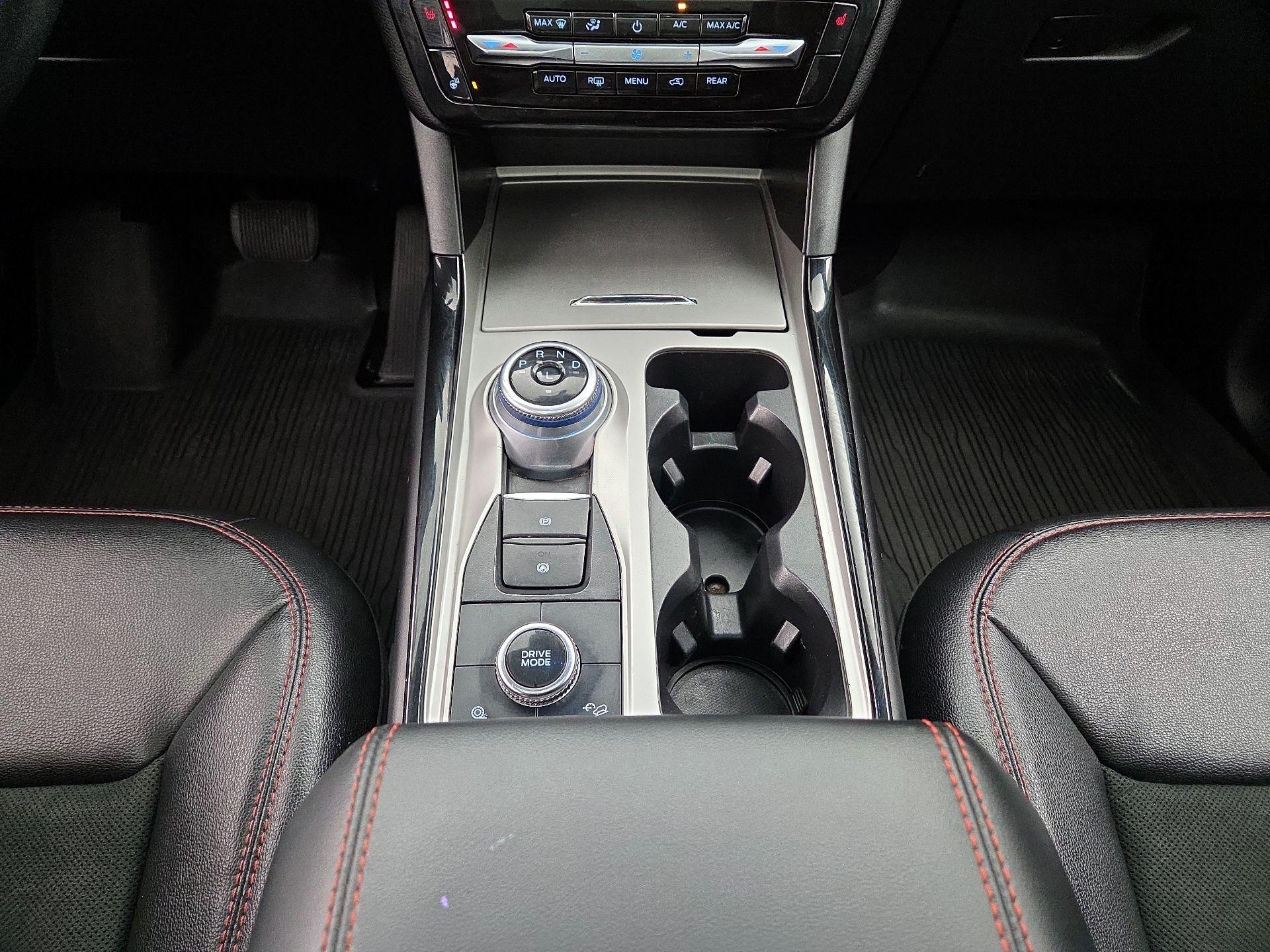 Thumbnail: 2022 Ford Explorer - 18