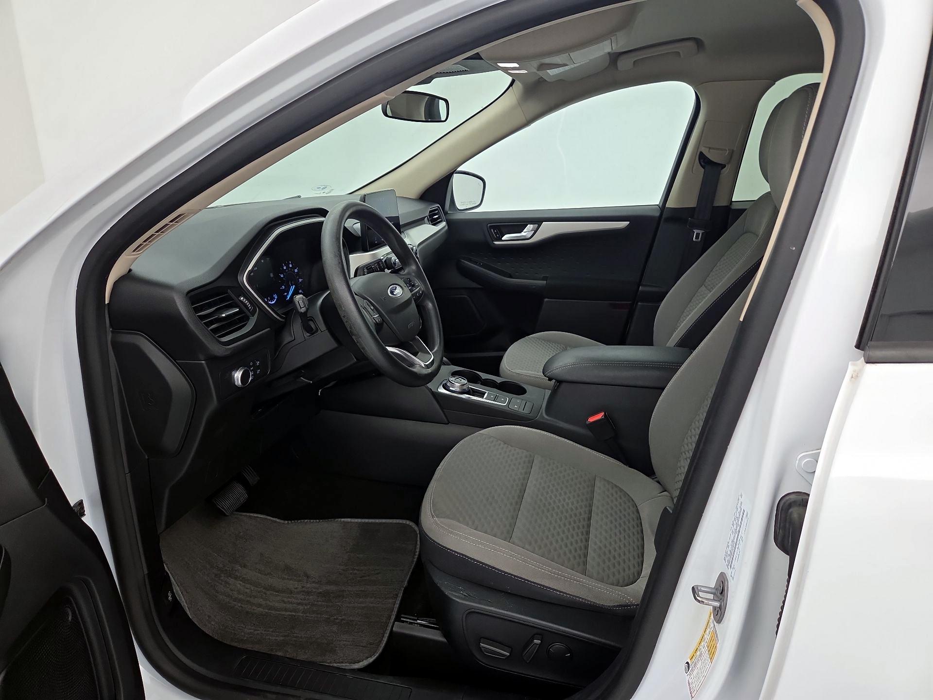 Thumbnail: 2020 Ford Escape - 11