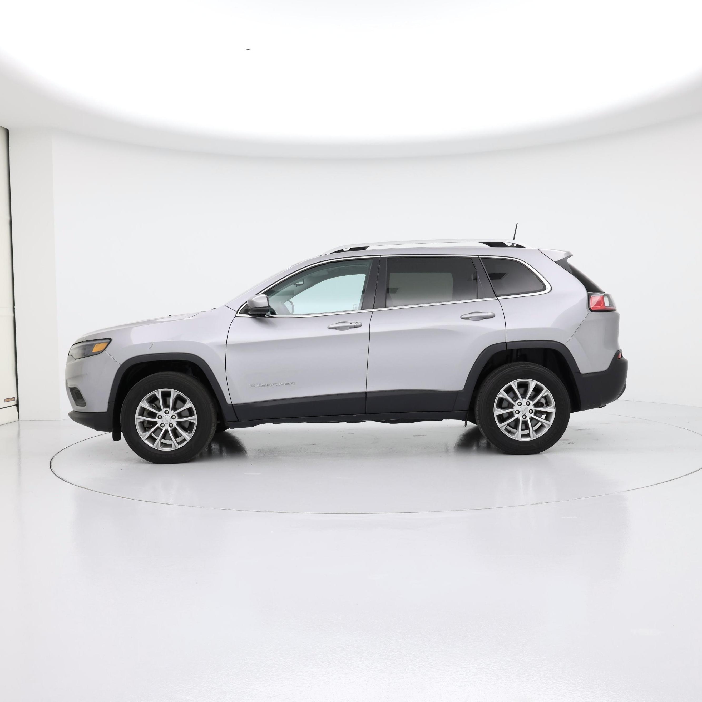 Thumbnail: 2021 Jeep Cherokee - 3