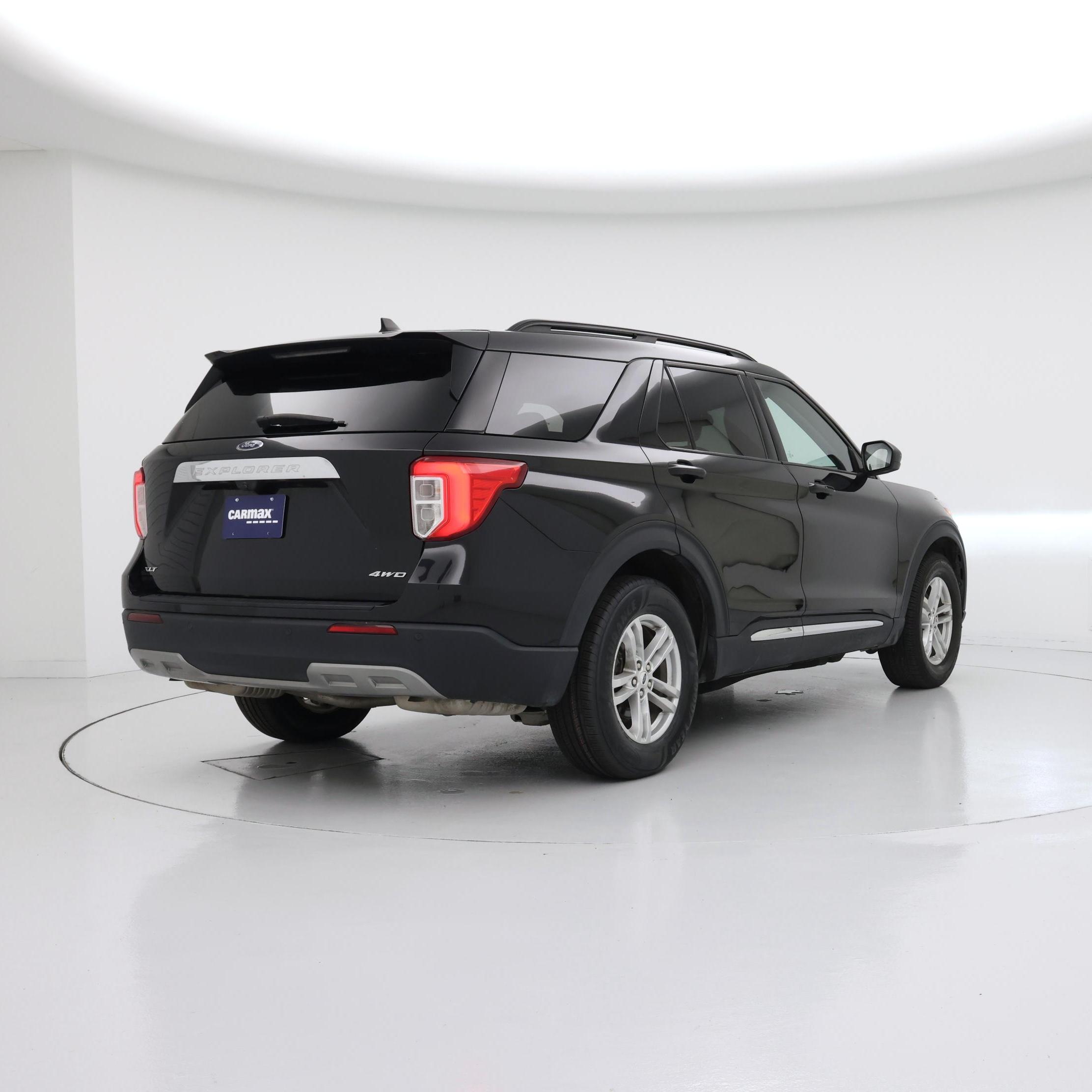 Thumbnail: 2022 Ford Explorer - 8
