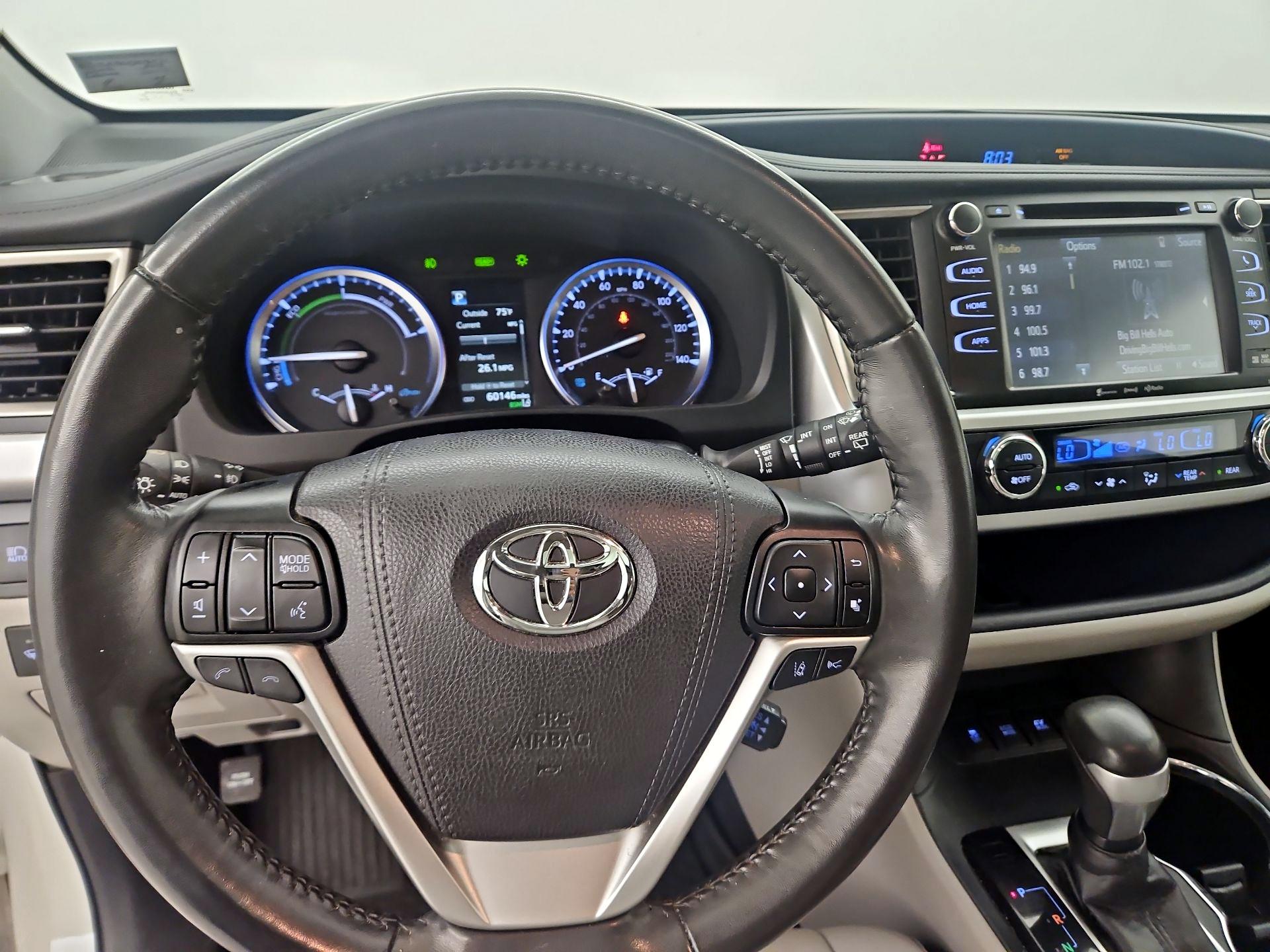 Thumbnail: 2019 Toyota Highlander - 10