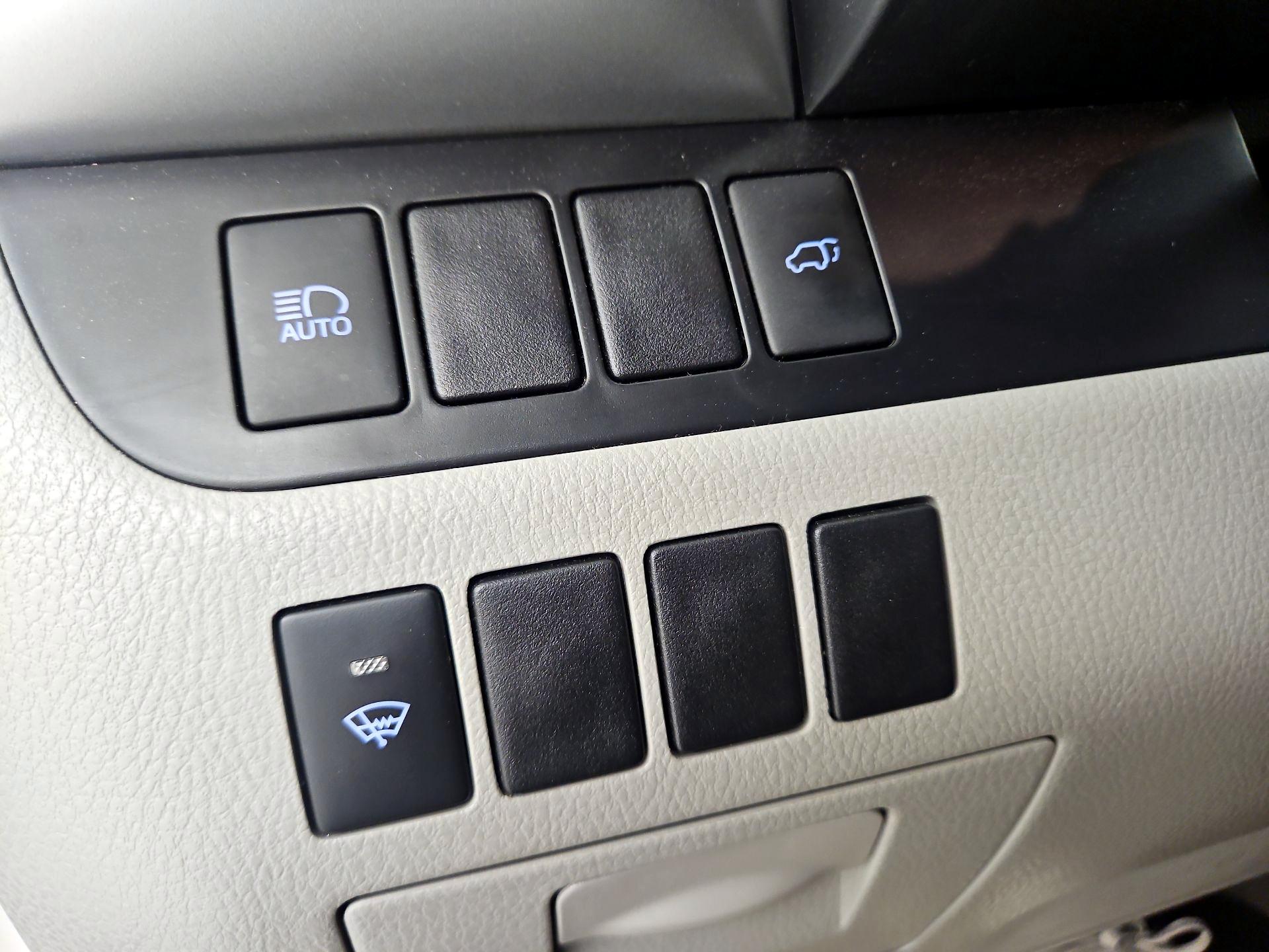 Thumbnail: 2019 Toyota Highlander - 13