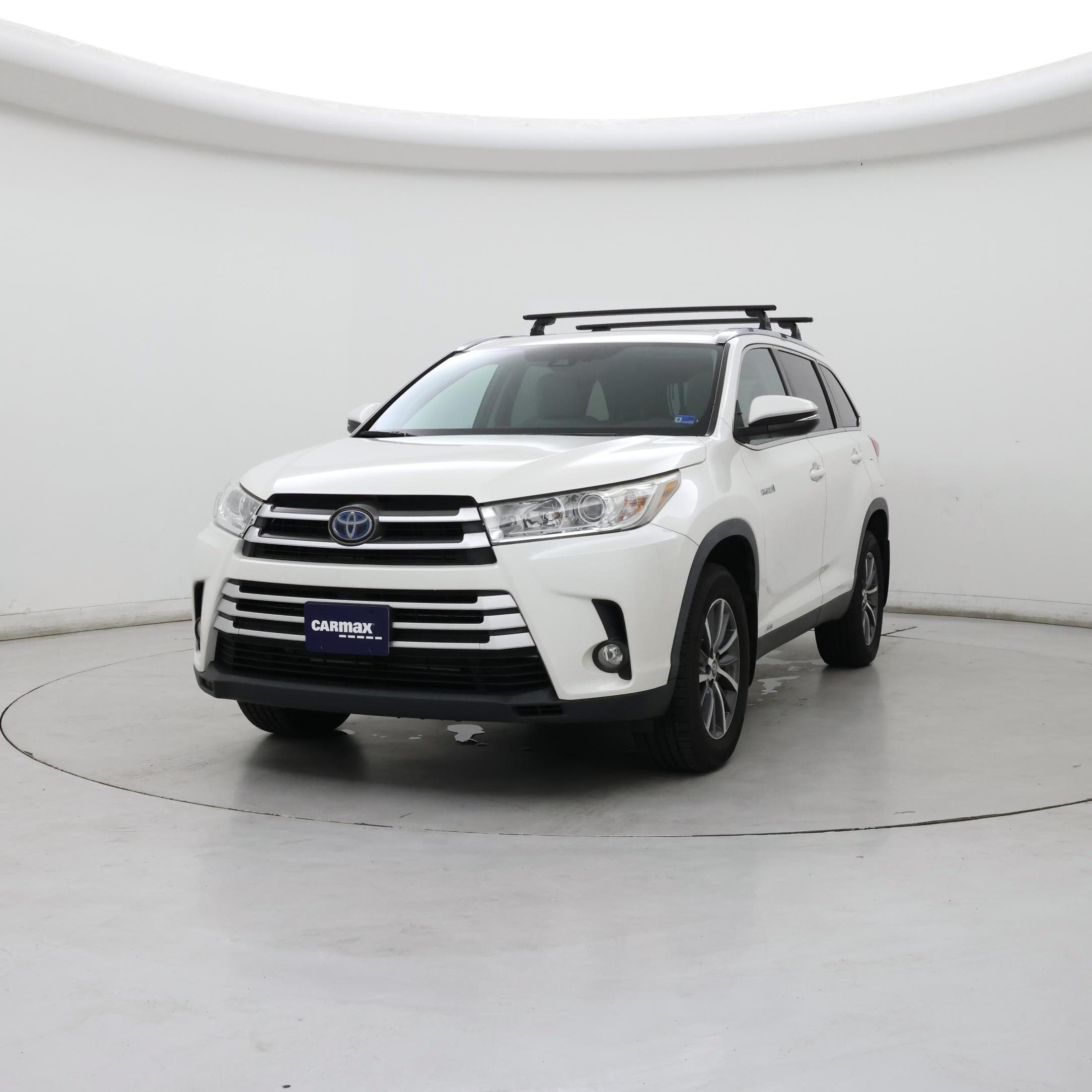 Thumbnail: 2019 Toyota Highlander - 4