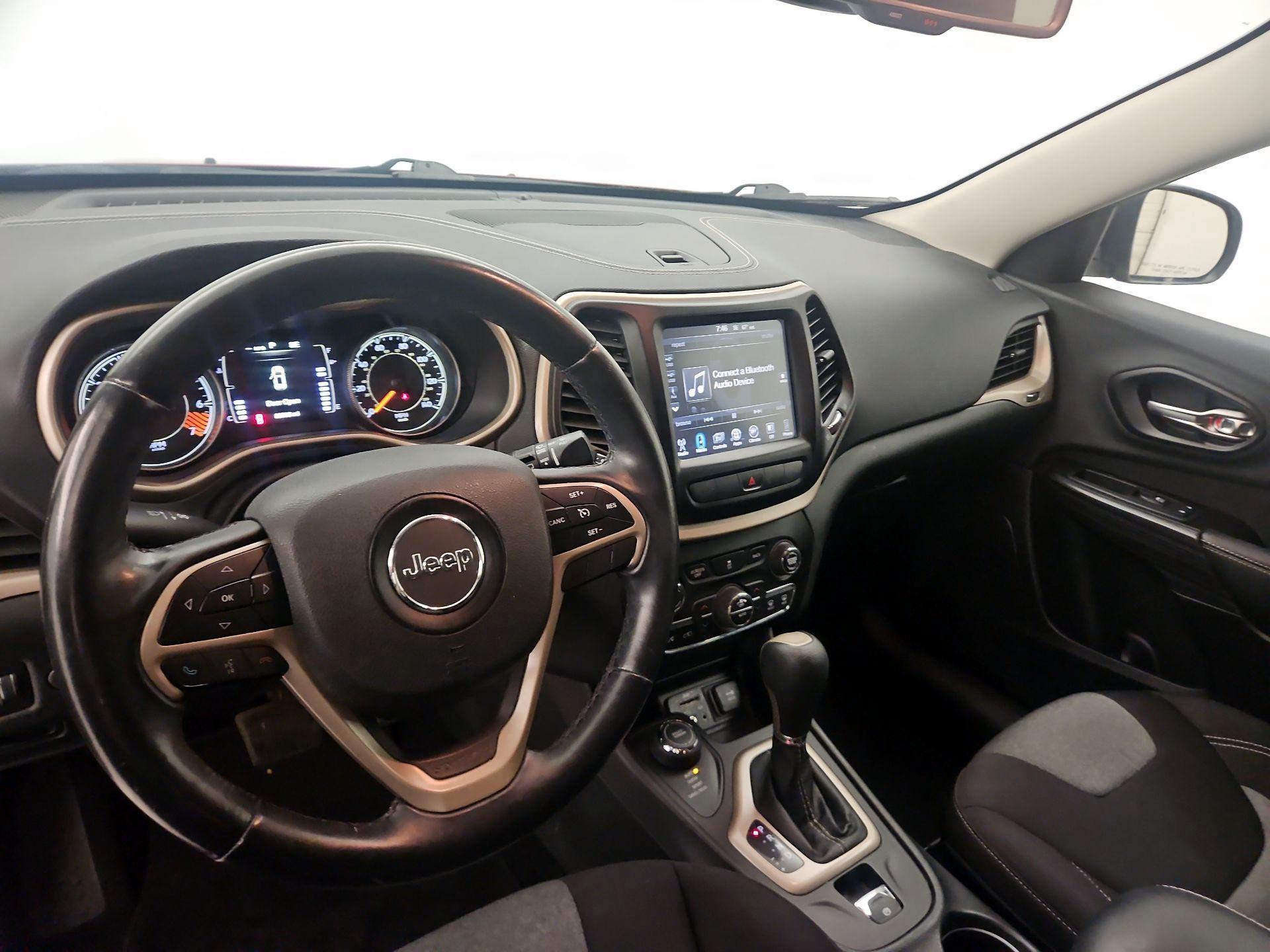 Thumbnail: 2014 Jeep Cherokee - 9