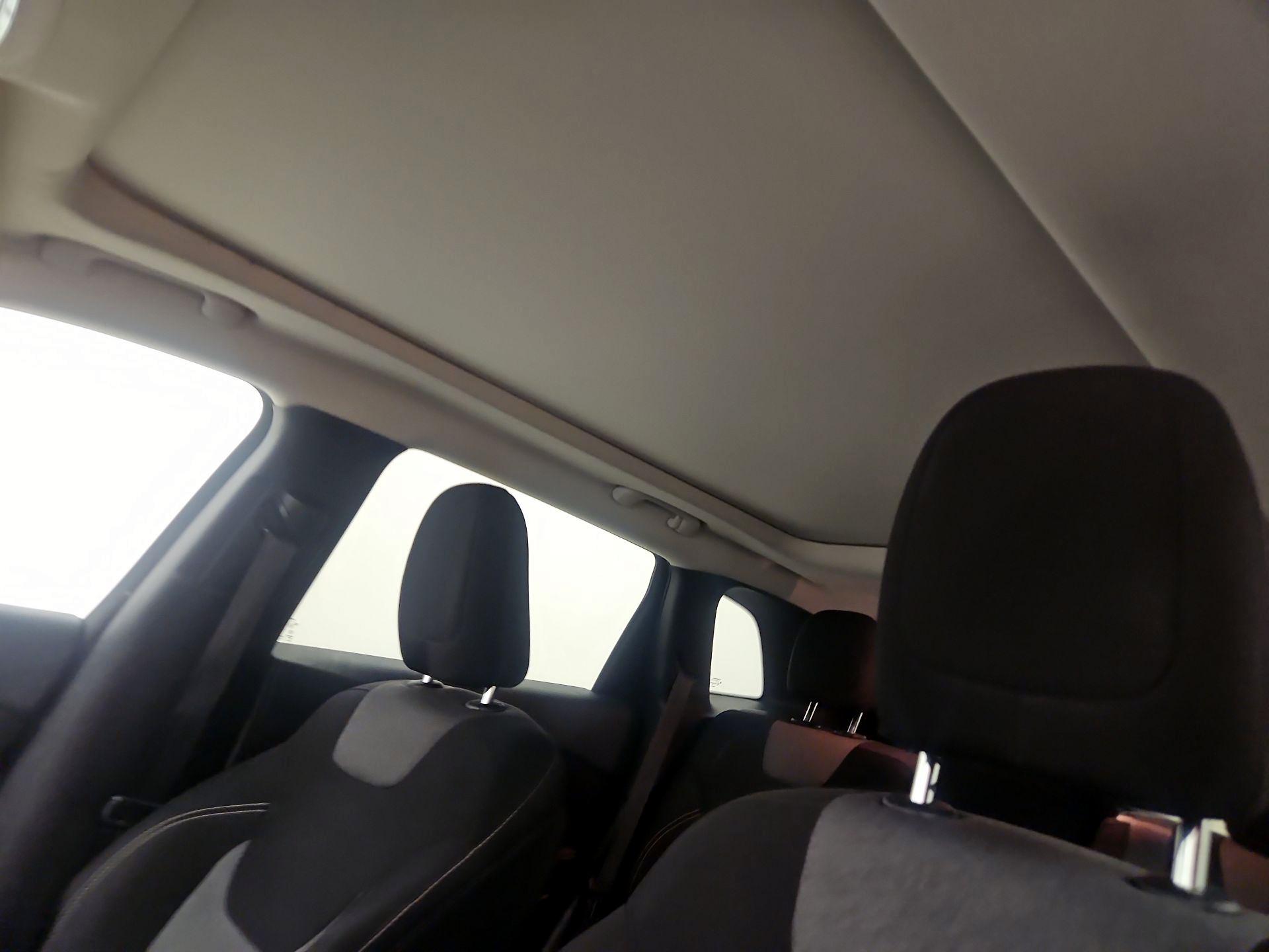 Thumbnail: 2014 Jeep Cherokee - 19