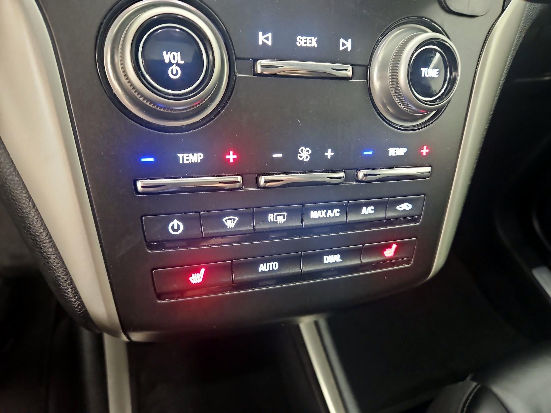 Thumbnail: 2017 Lincoln MKC - 17