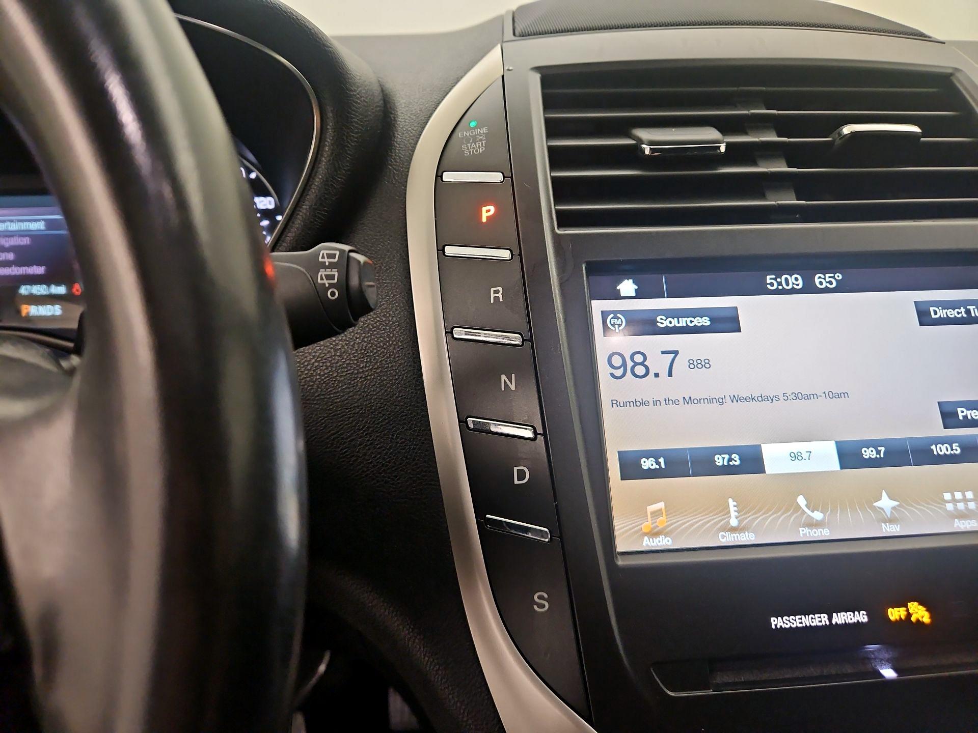 Thumbnail: 2017 Lincoln MKC - 18