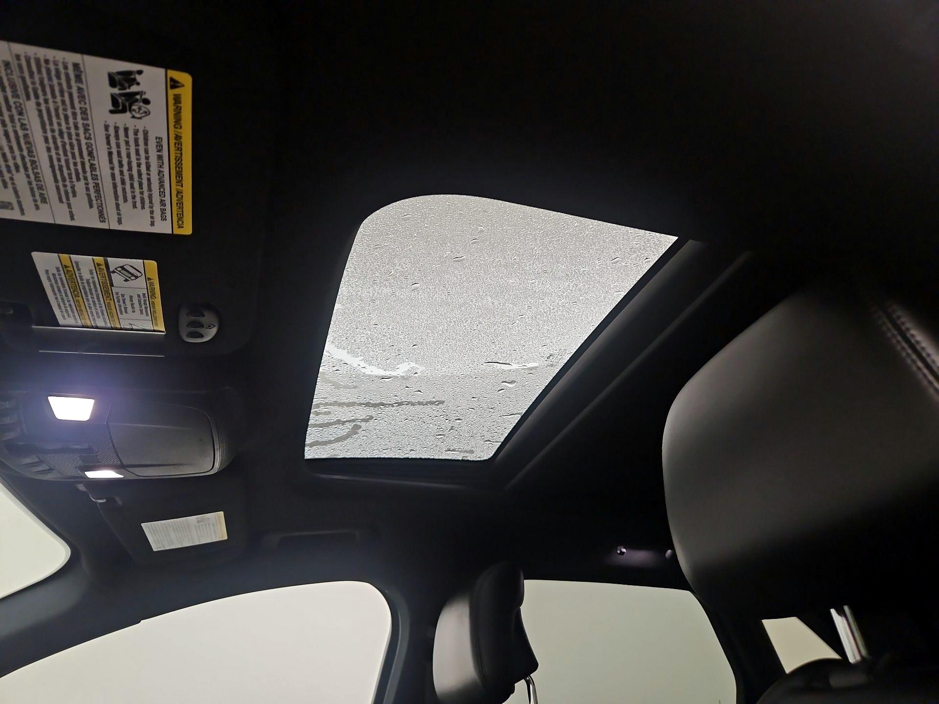 Thumbnail: 2017 Lincoln MKC - 20