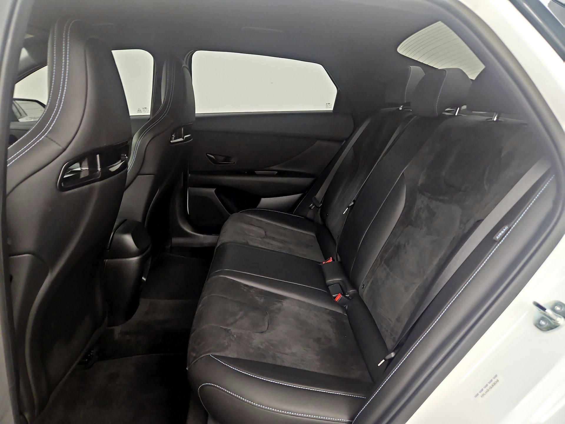 Thumbnail: 2025 Hyundai Elantra - 20