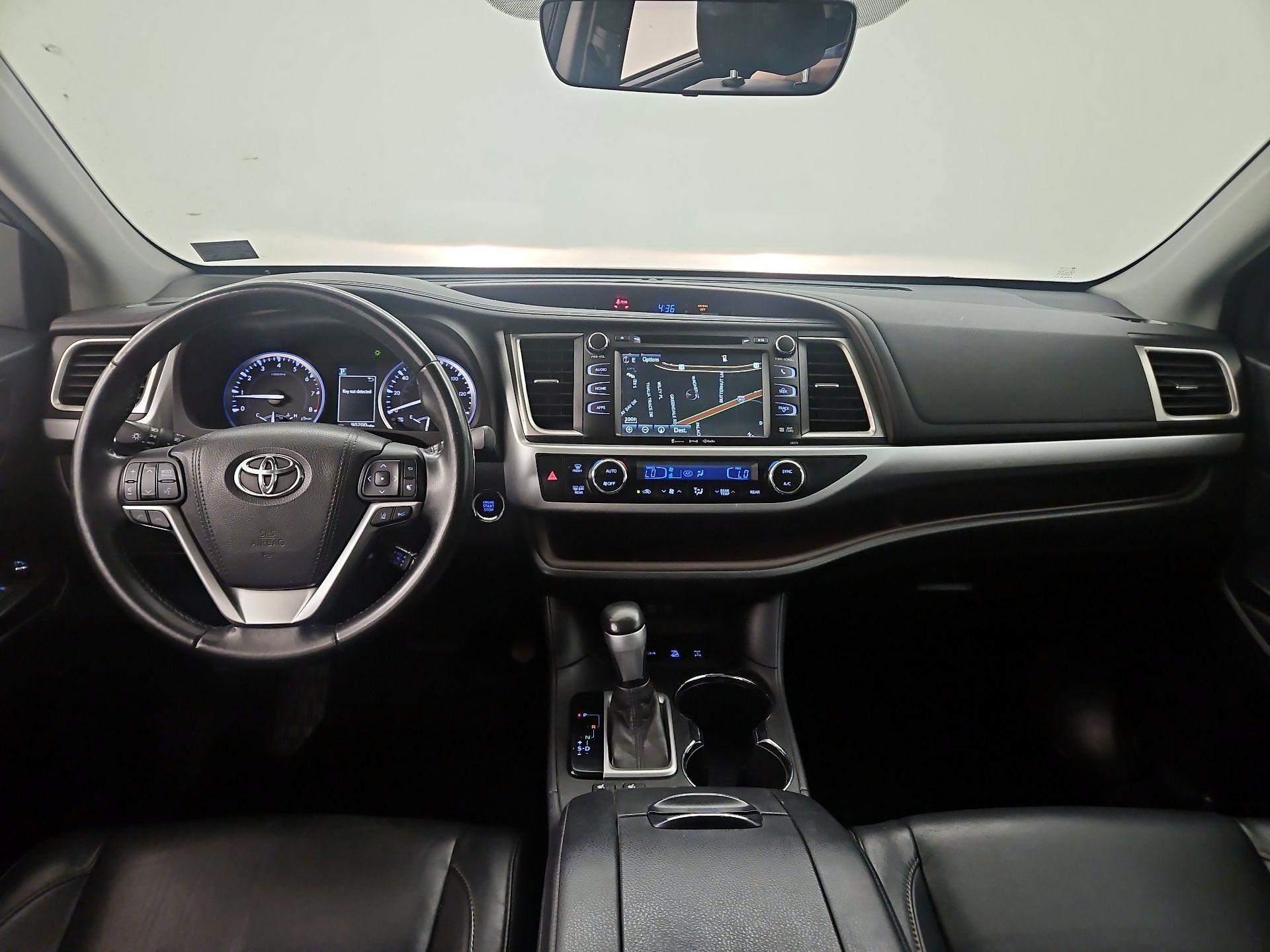 Thumbnail: 2017 Toyota Highlander - 9
