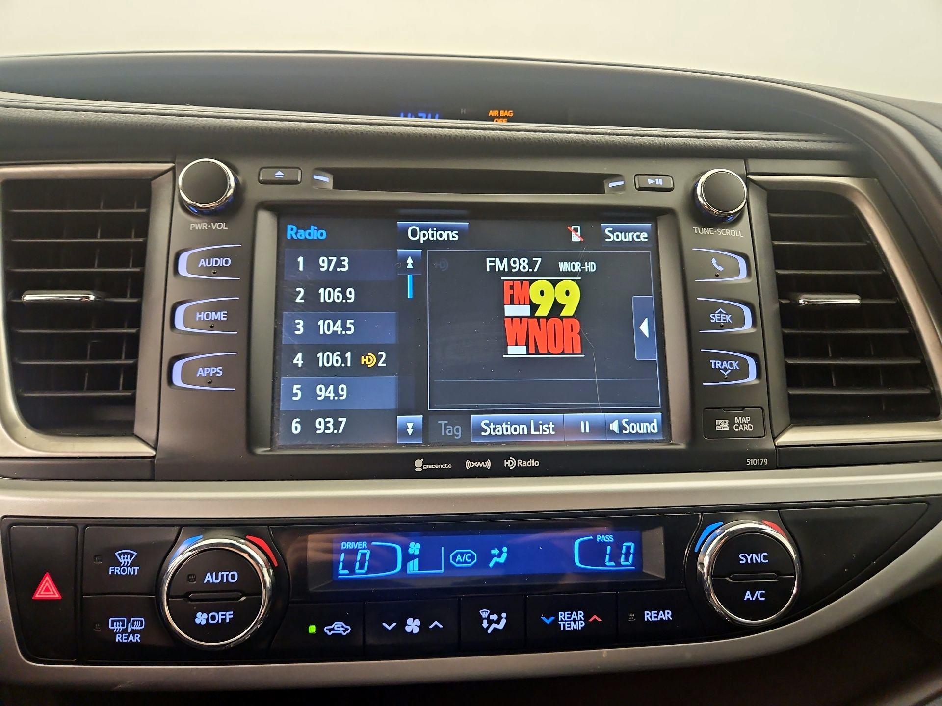 Thumbnail: 2017 Toyota Highlander - 16