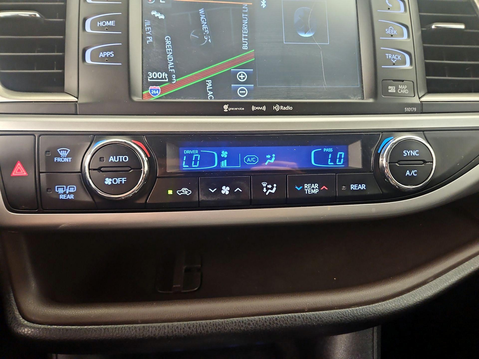 Thumbnail: 2017 Toyota Highlander - 17