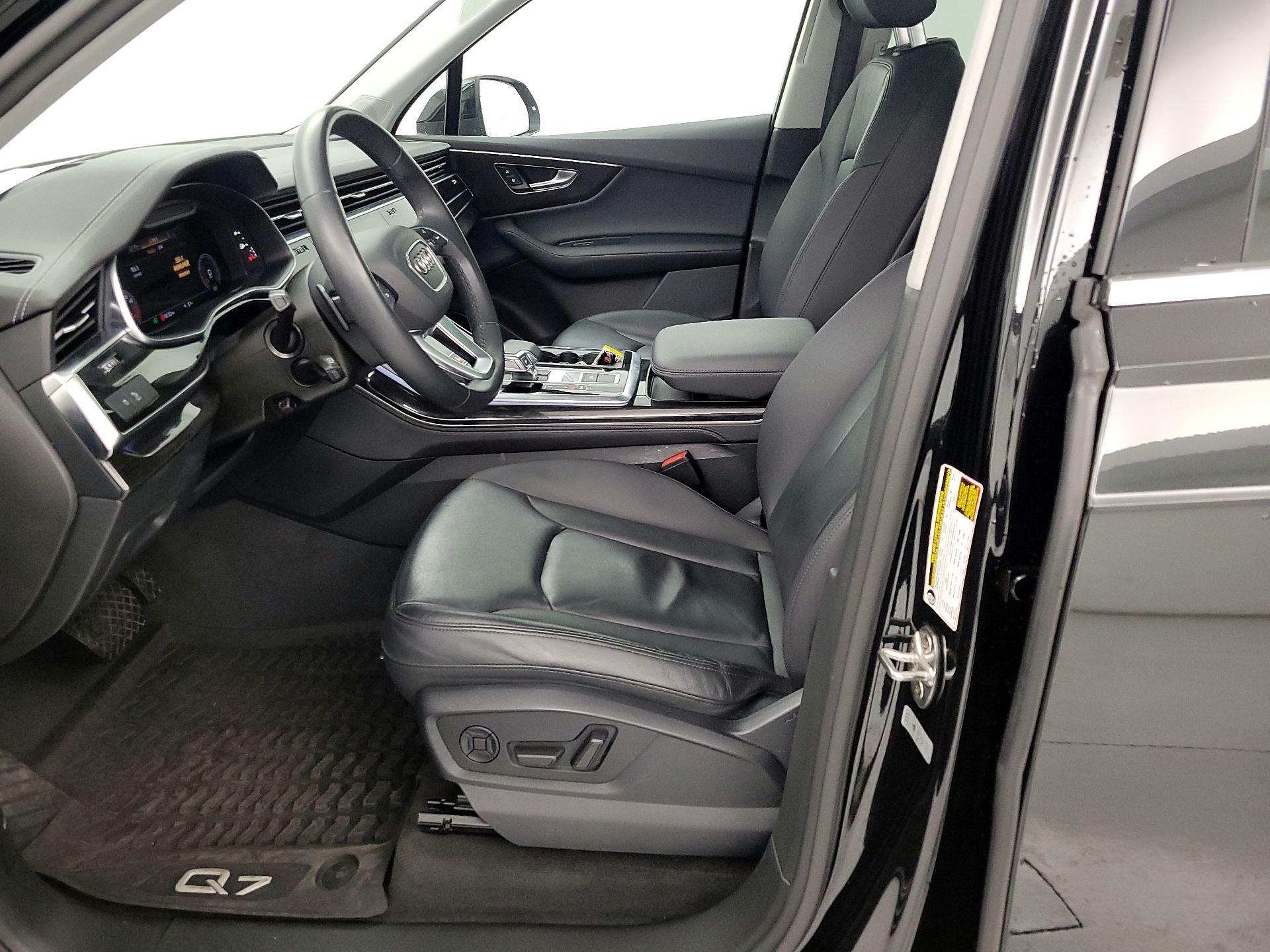 Thumbnail: 2023 Audi Q7 - 11