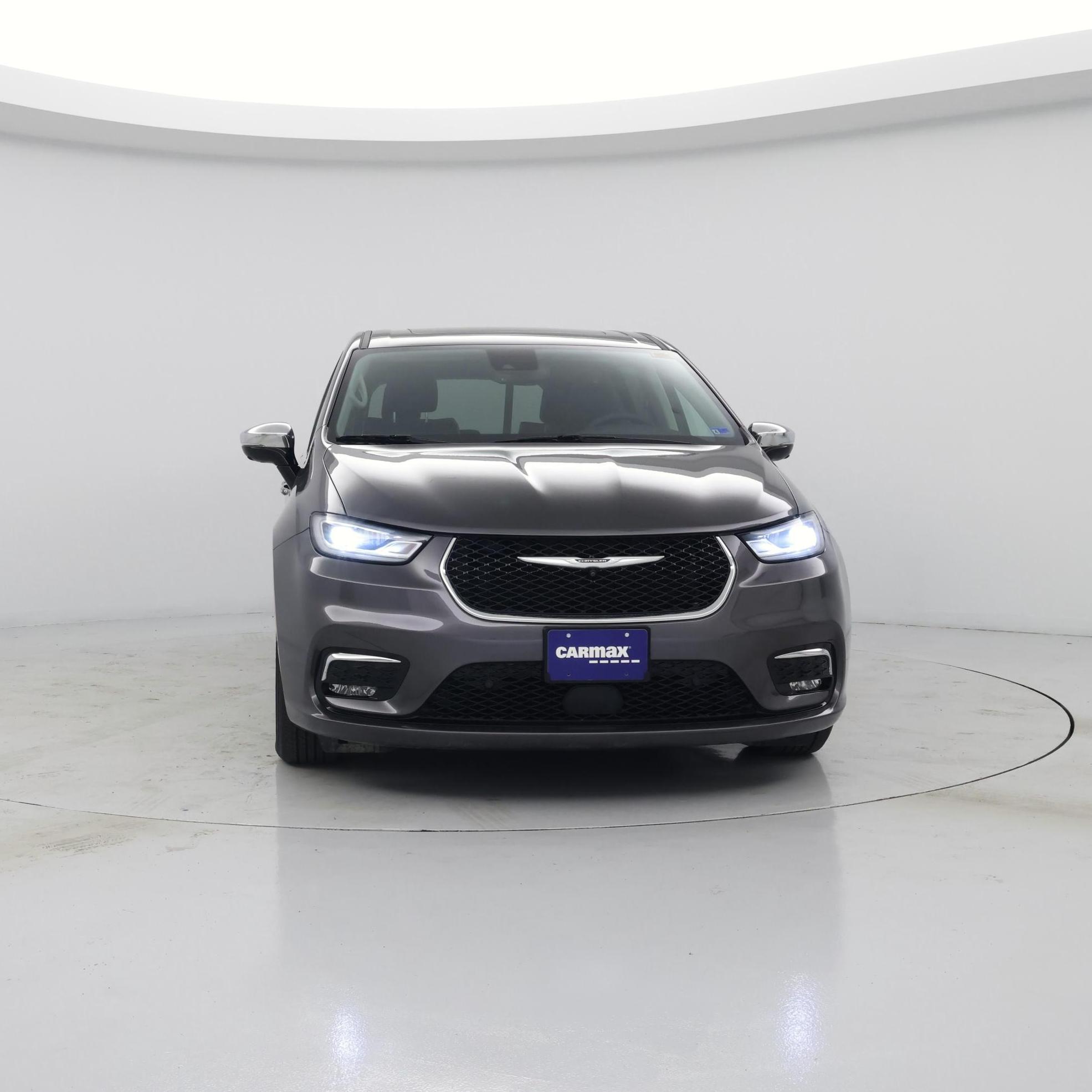 Thumbnail: 2023 Chrysler Pacifica - 5