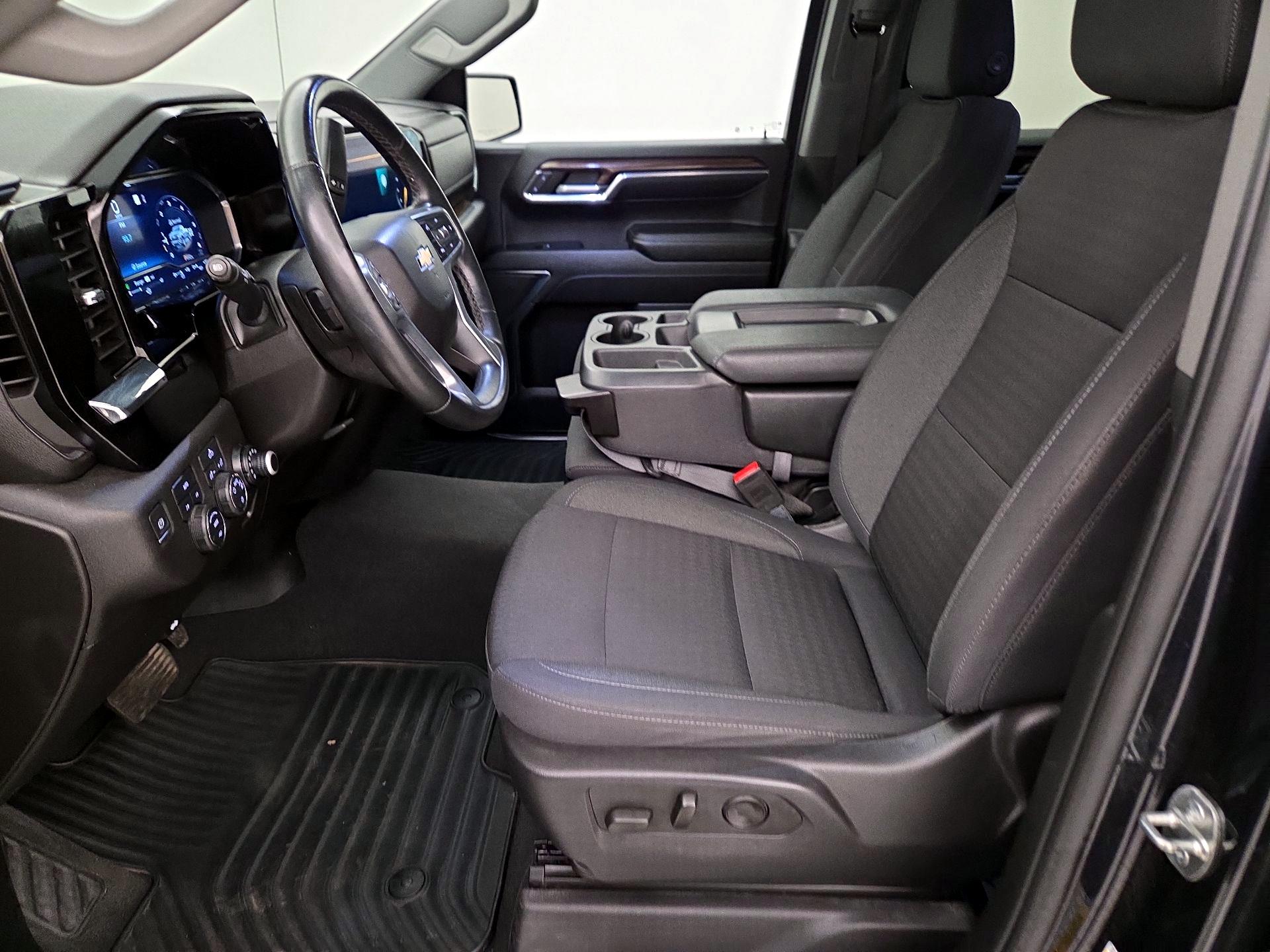 Thumbnail: 2023 Chevrolet Silverado 1500 - 11