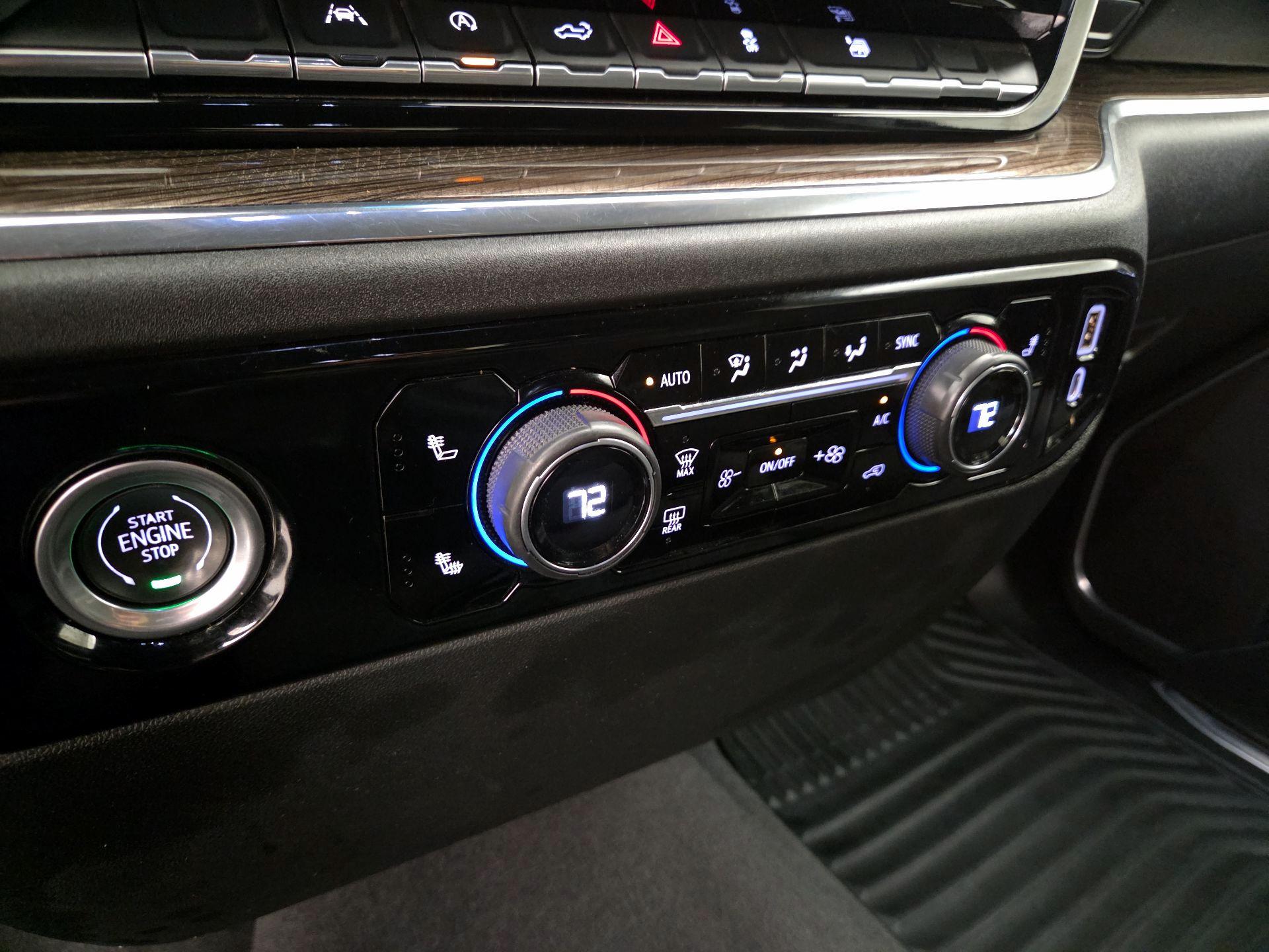 Thumbnail: 2023 Chevrolet Silverado 1500 - 16