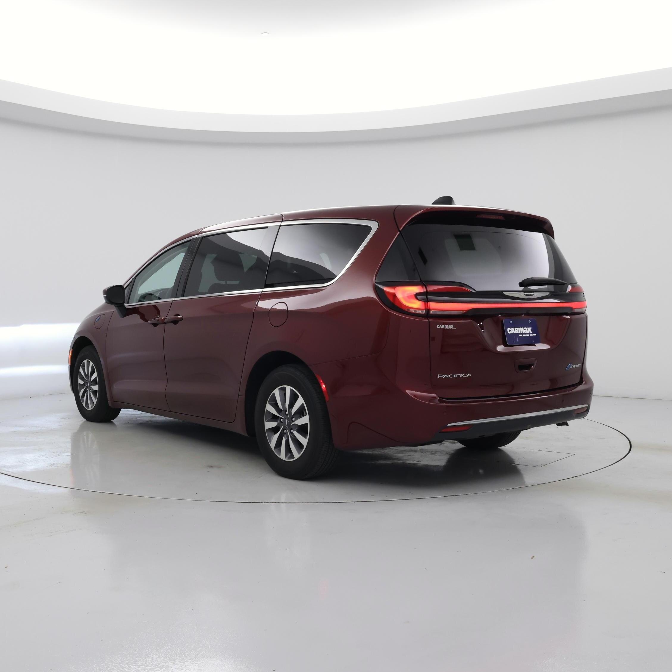 Thumbnail: 2023 Chrysler Pacifica - 2