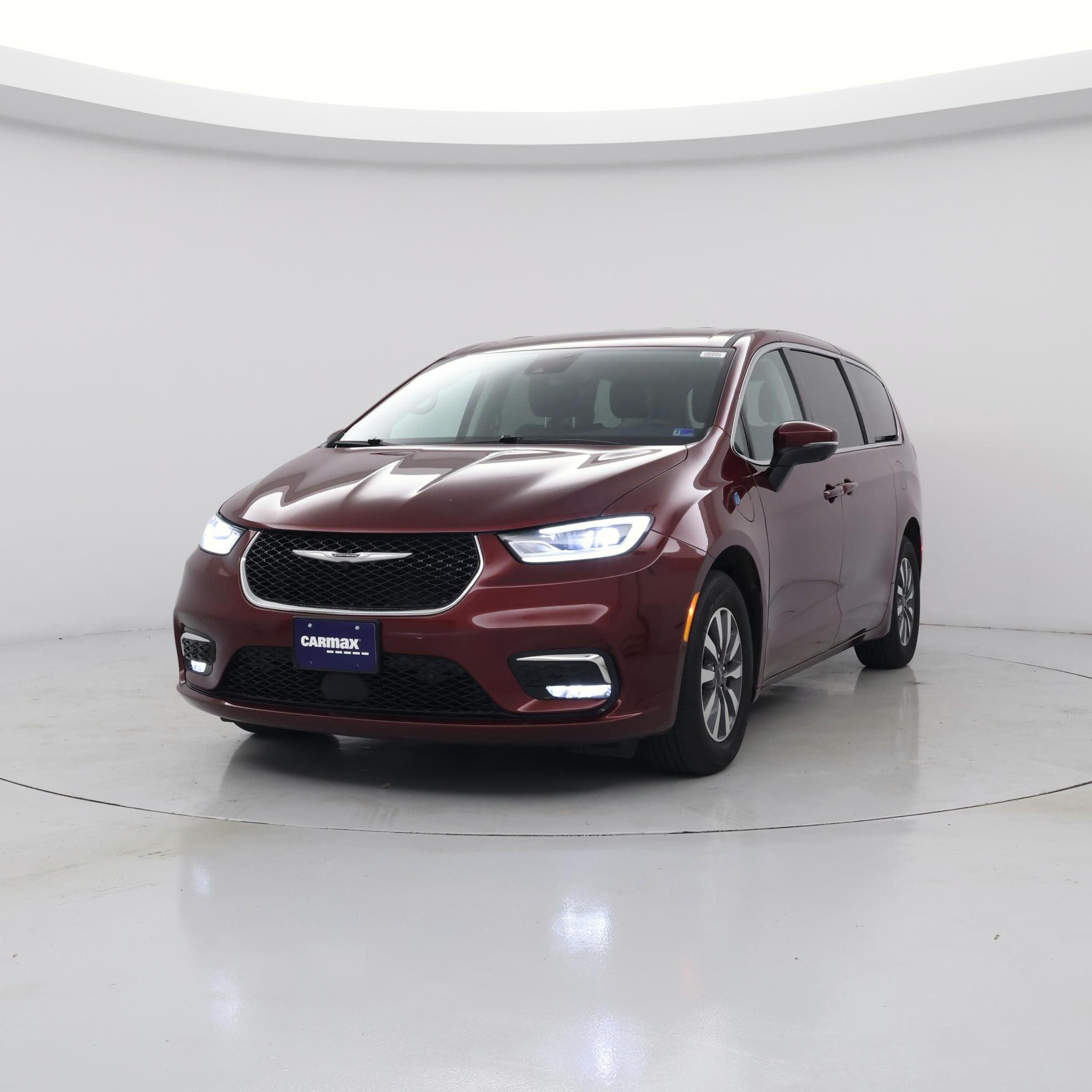 Thumbnail: 2023 Chrysler Pacifica - 4