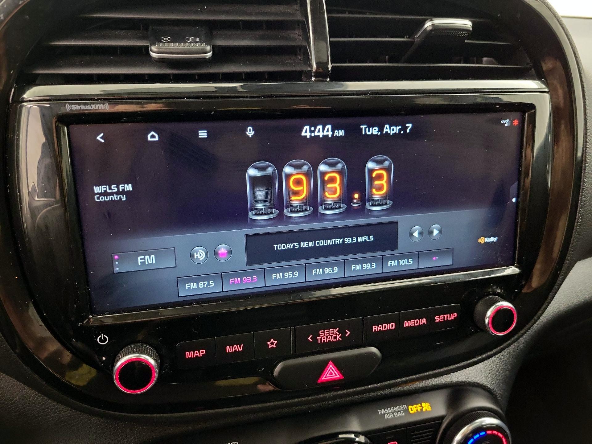 Thumbnail: 2021 Kia Soul - 16