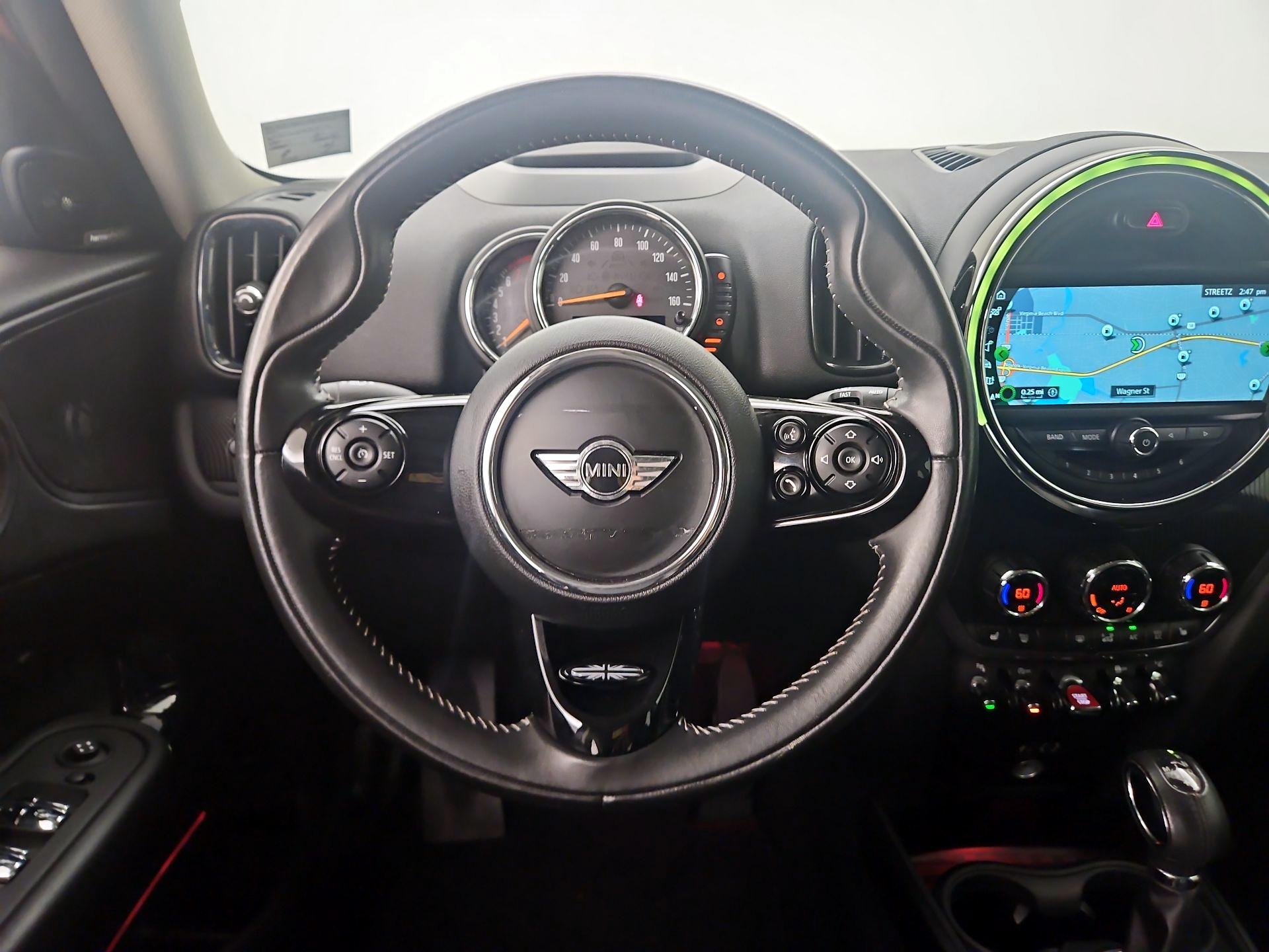 Thumbnail: 2017 MINI Cooper Countryman - 10