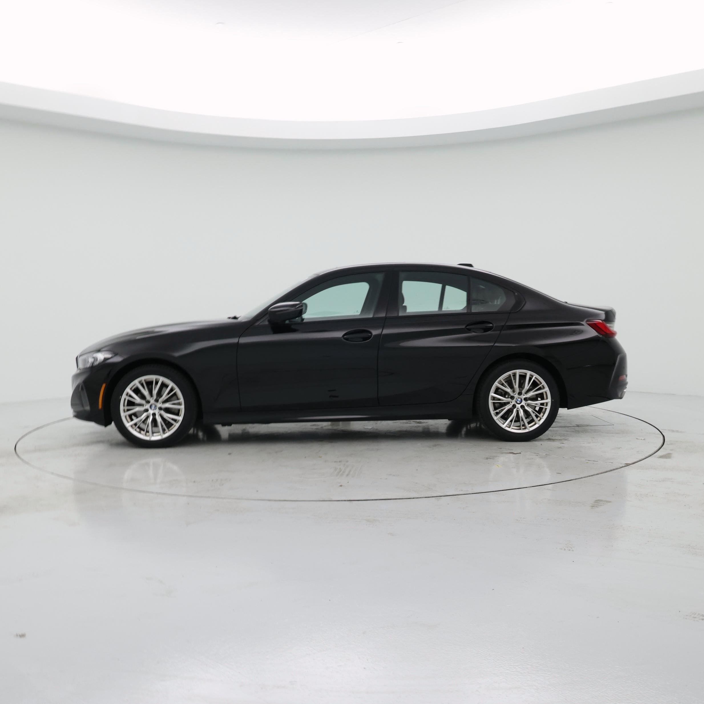 Thumbnail: 2023 BMW 3 Series - 3