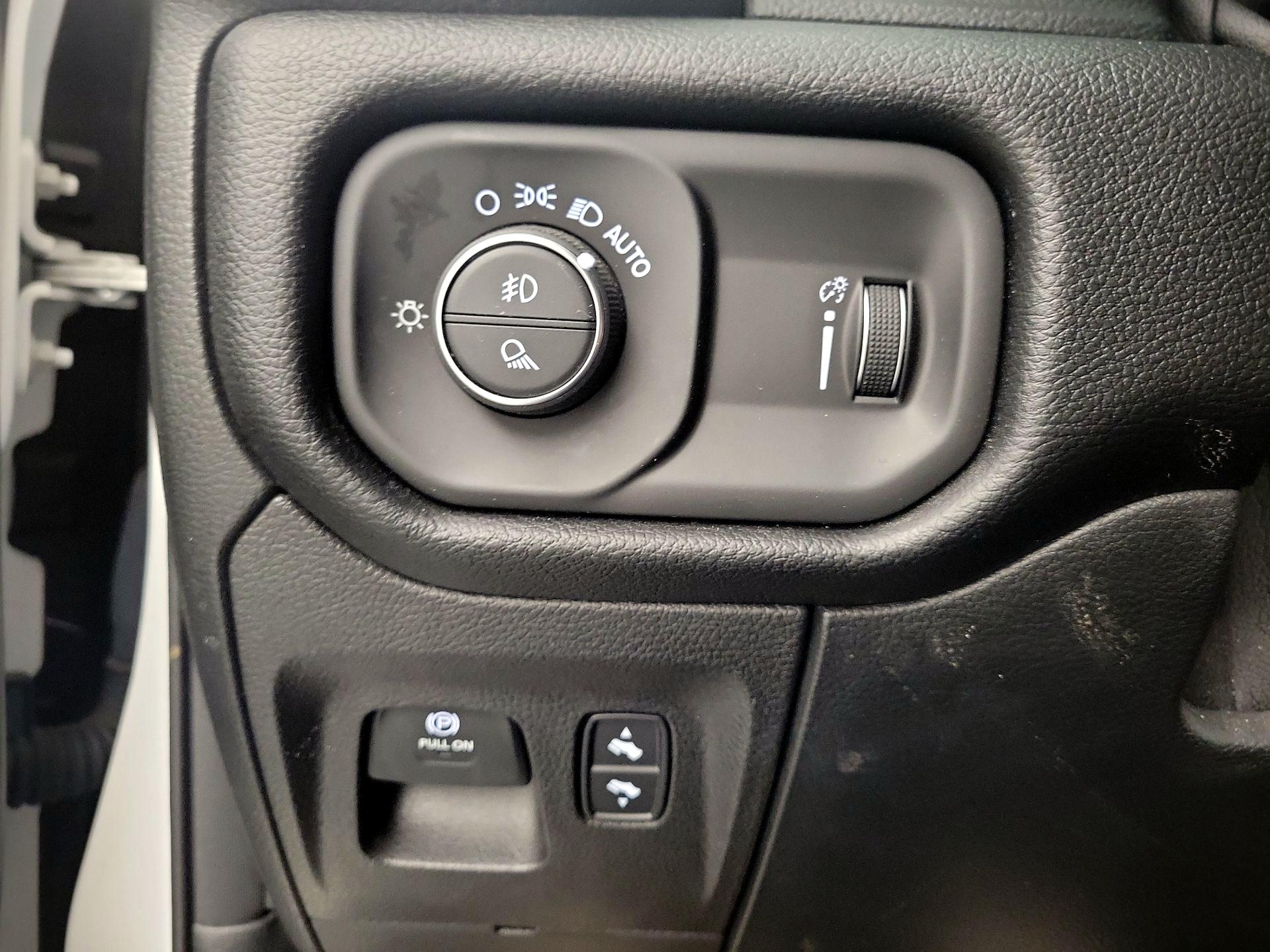 Thumbnail: 2021 RAM 1500 - 13