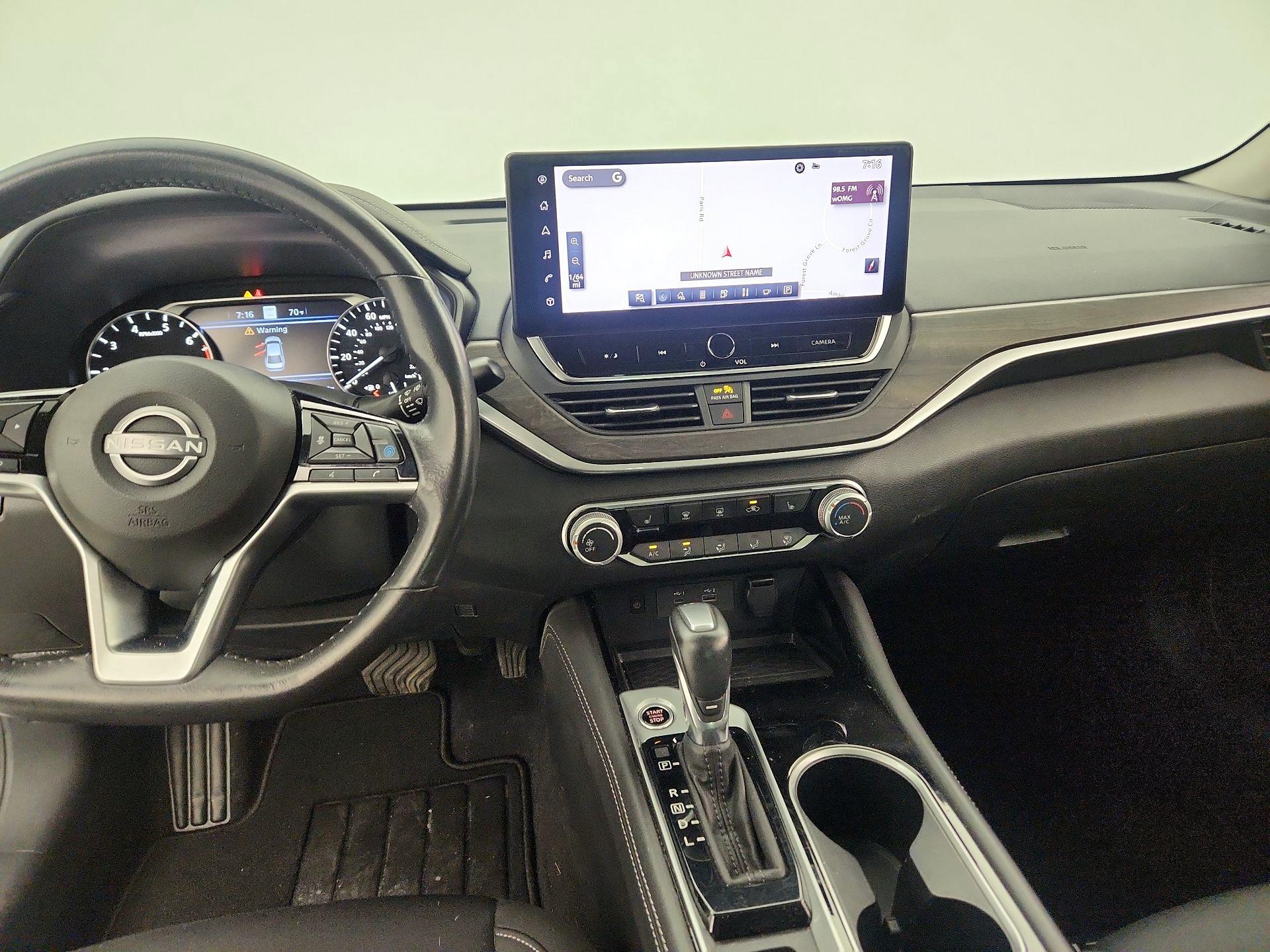 Thumbnail: 2023 Nissan Altima - 9