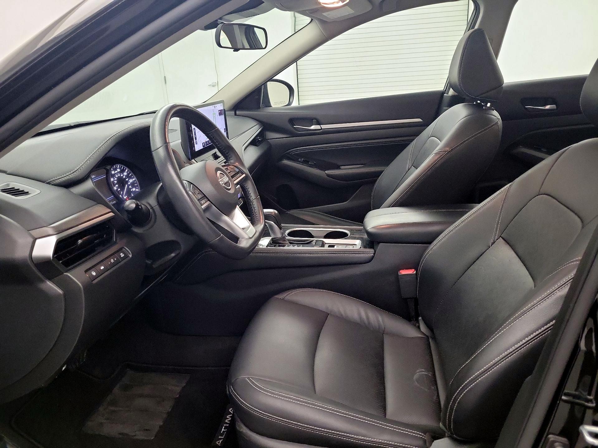 Thumbnail: 2023 Nissan Altima - 11